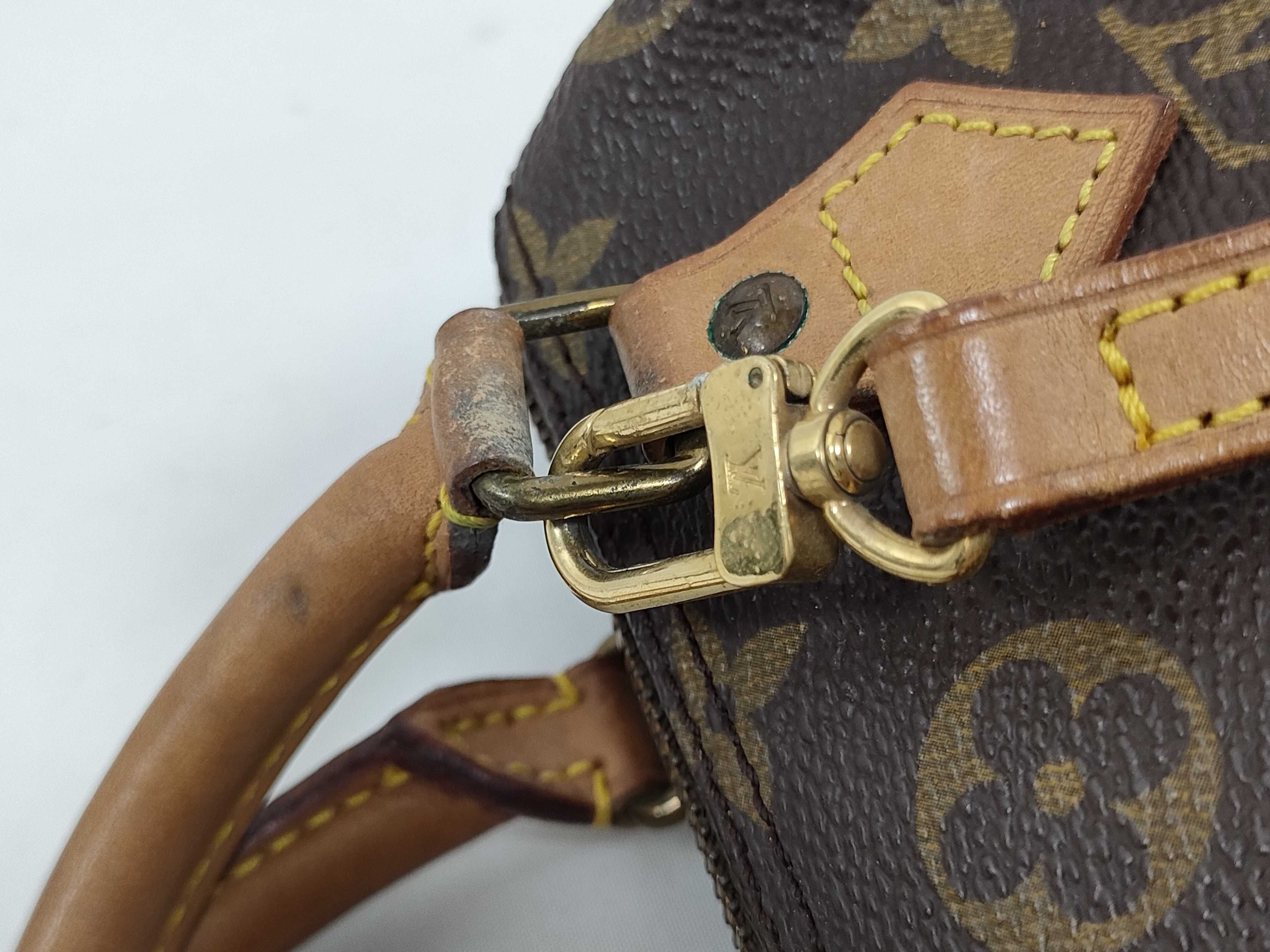 Monogram Louis Vuitton LV Mini Speedy Bandoulière Handbag with Strap — view 10