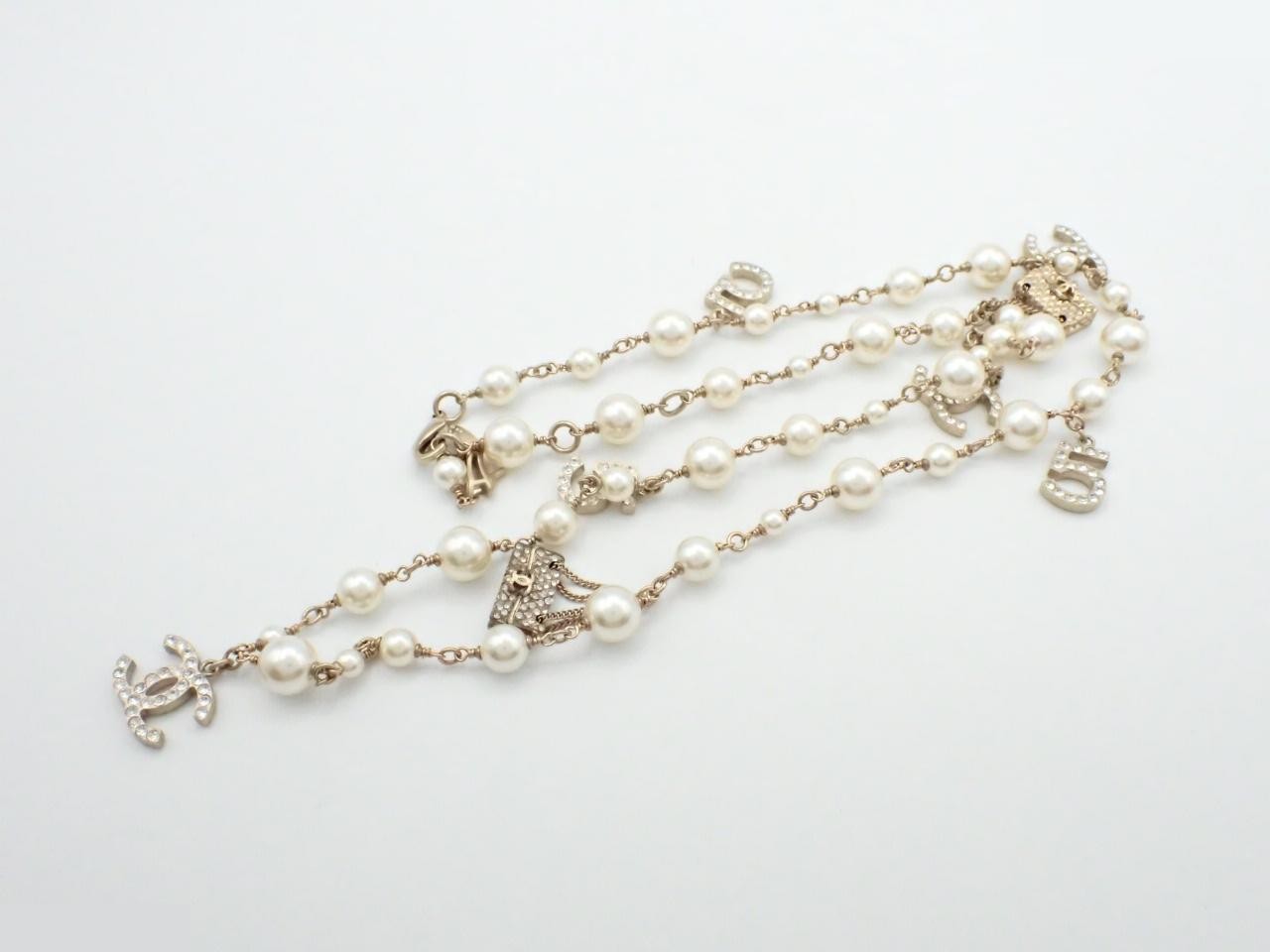 Long pearl necklace, chain approximately 88cm long. — view 3