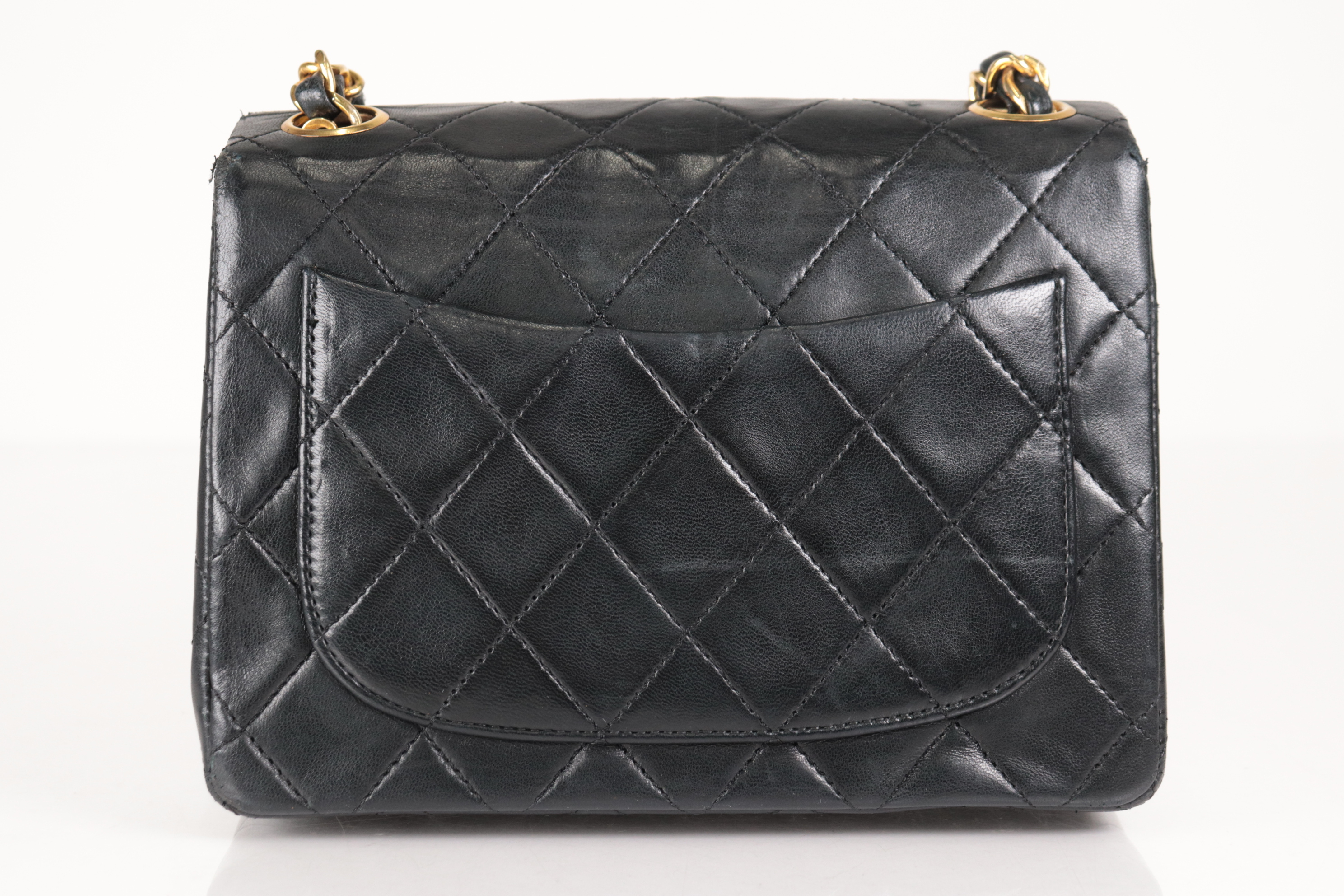 Mini Mat Lamb Chain Shoulder Bag (Serial Number 0) — view 2