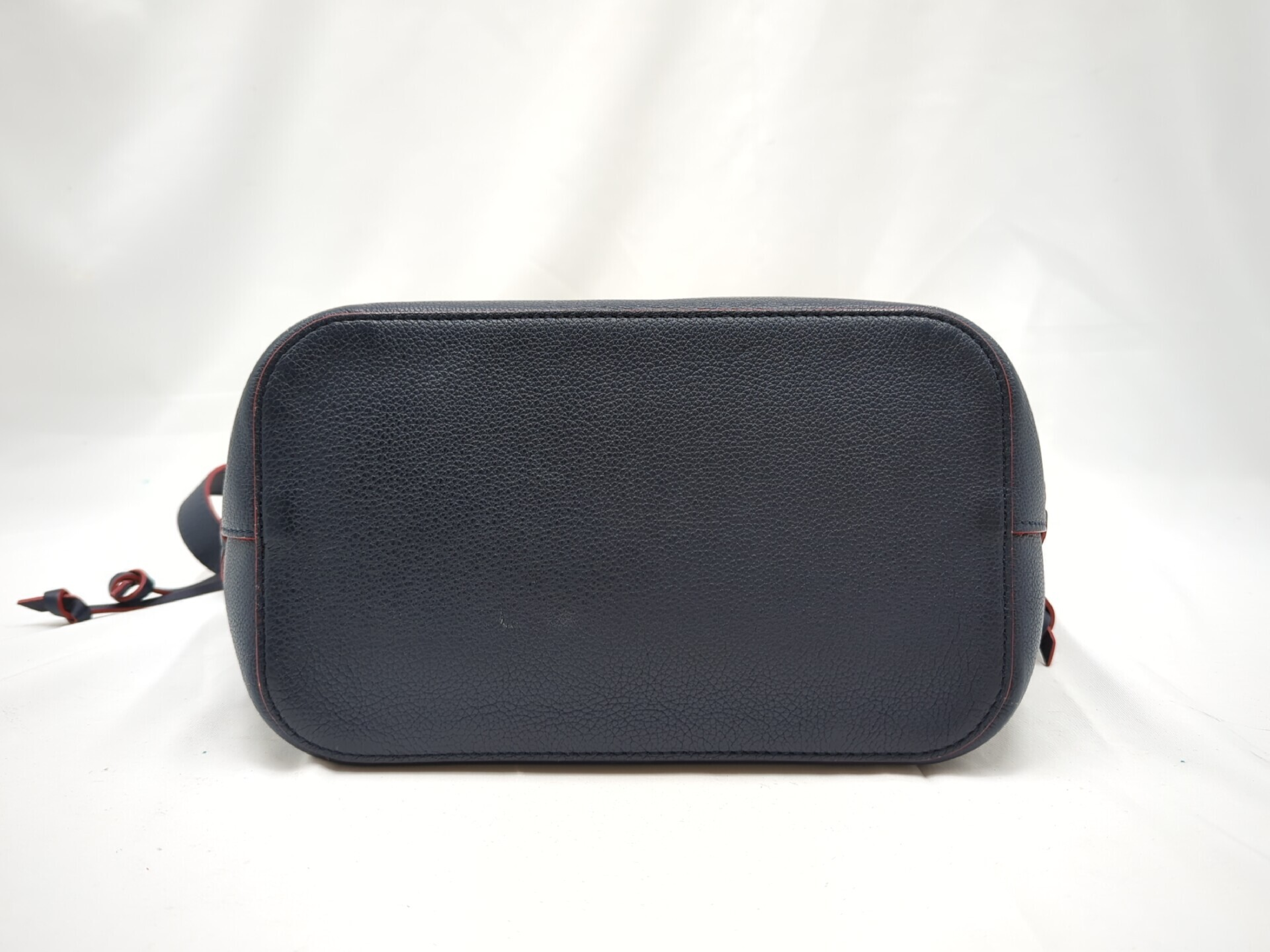 M54681 Lockme Bucket Shoulder Bag — view 5