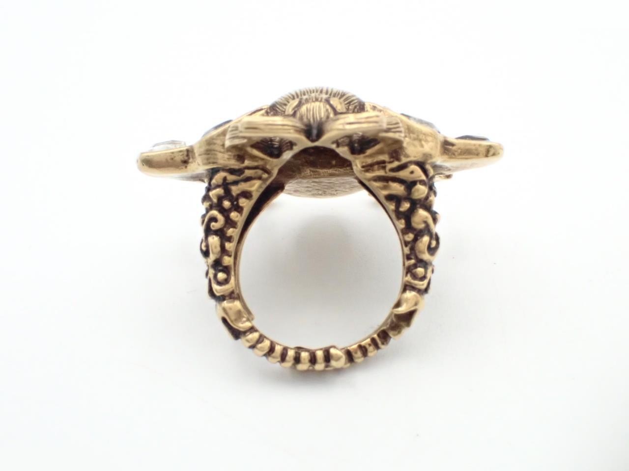 Bee interlocking ring M size actual size #15 — view 3