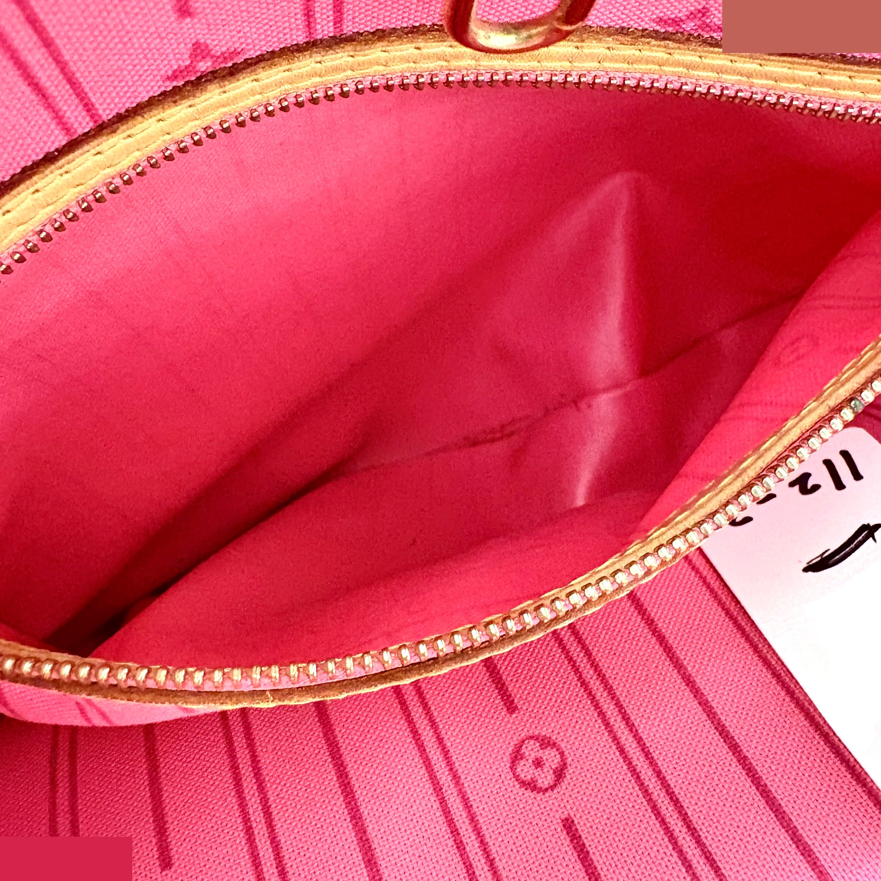 Monogram Rose Neverfull MM M48613 Rose — view 10