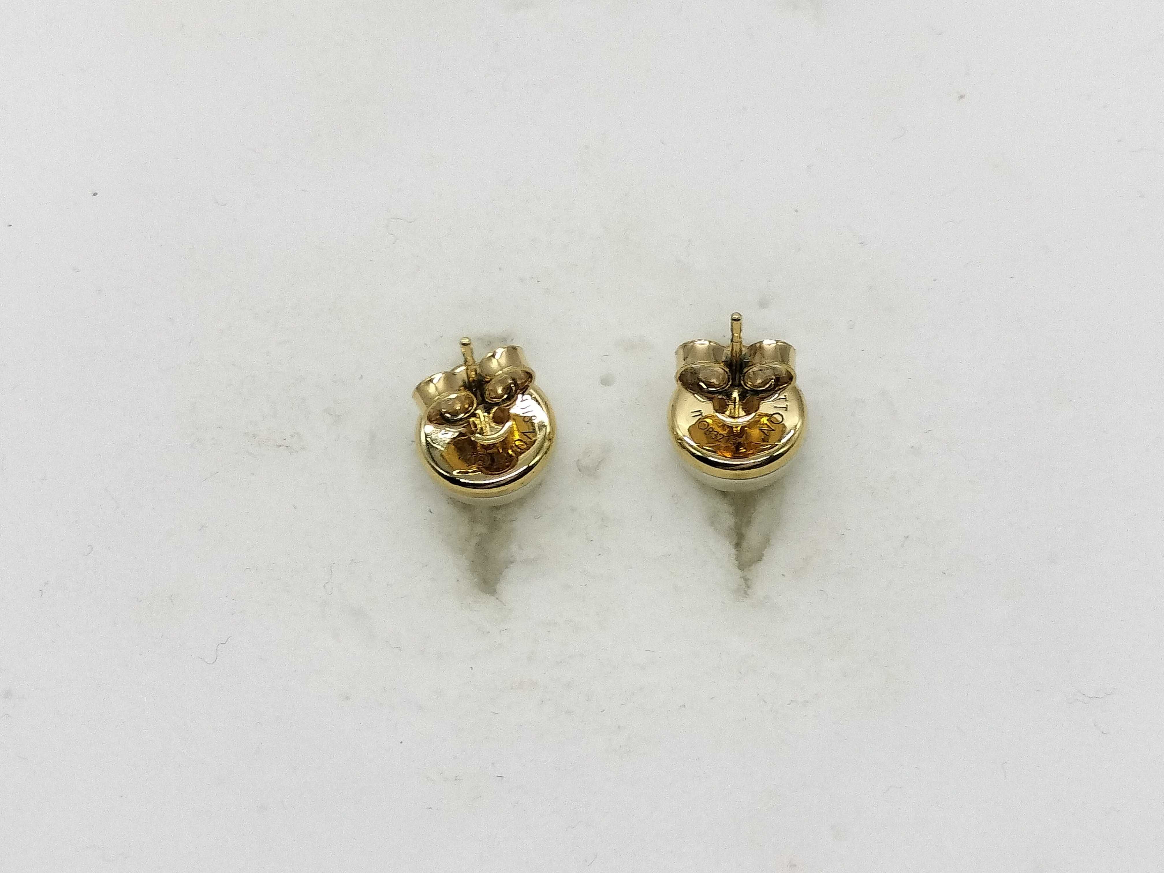 M01589 Earrings - Partial peeling — view 2