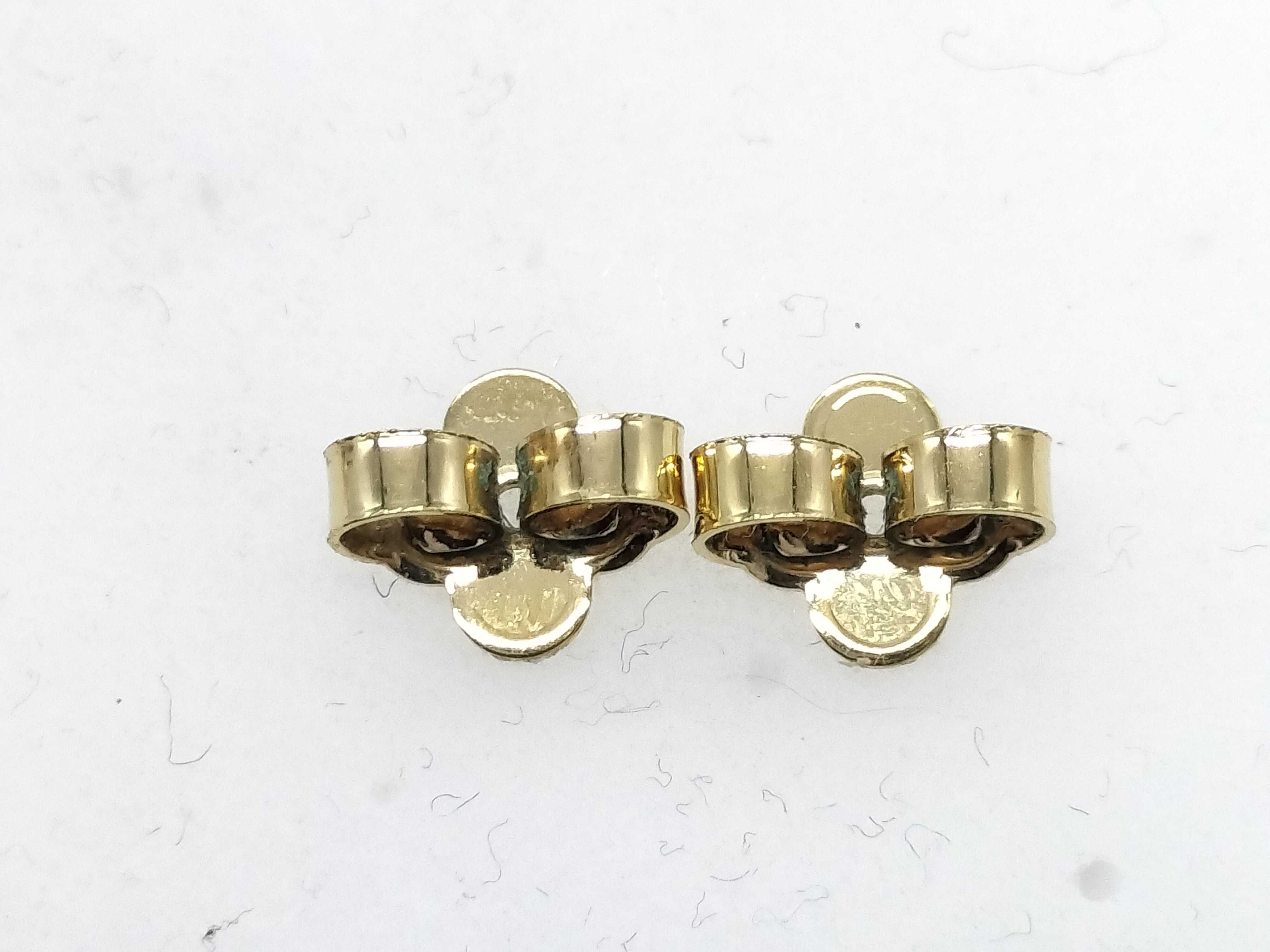 M01589 Earrings - Partial peeling — view 5