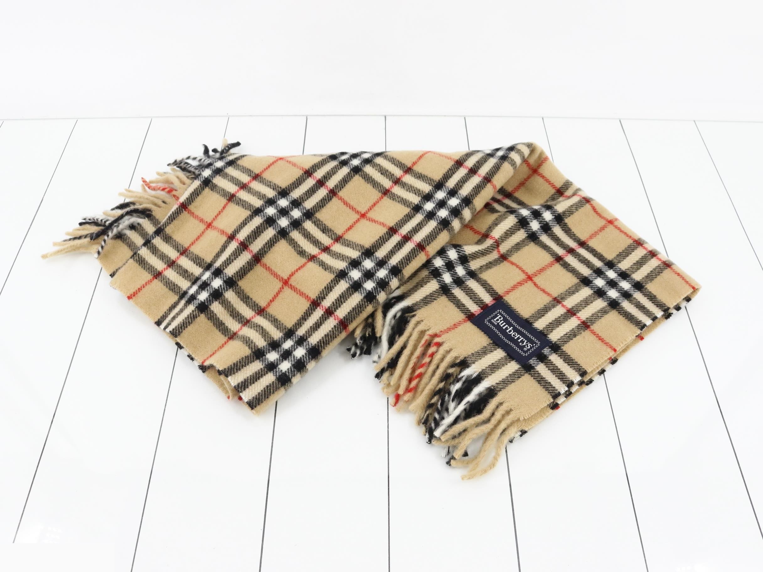 Other items: accessories, shawls (lap blankets) — view 2