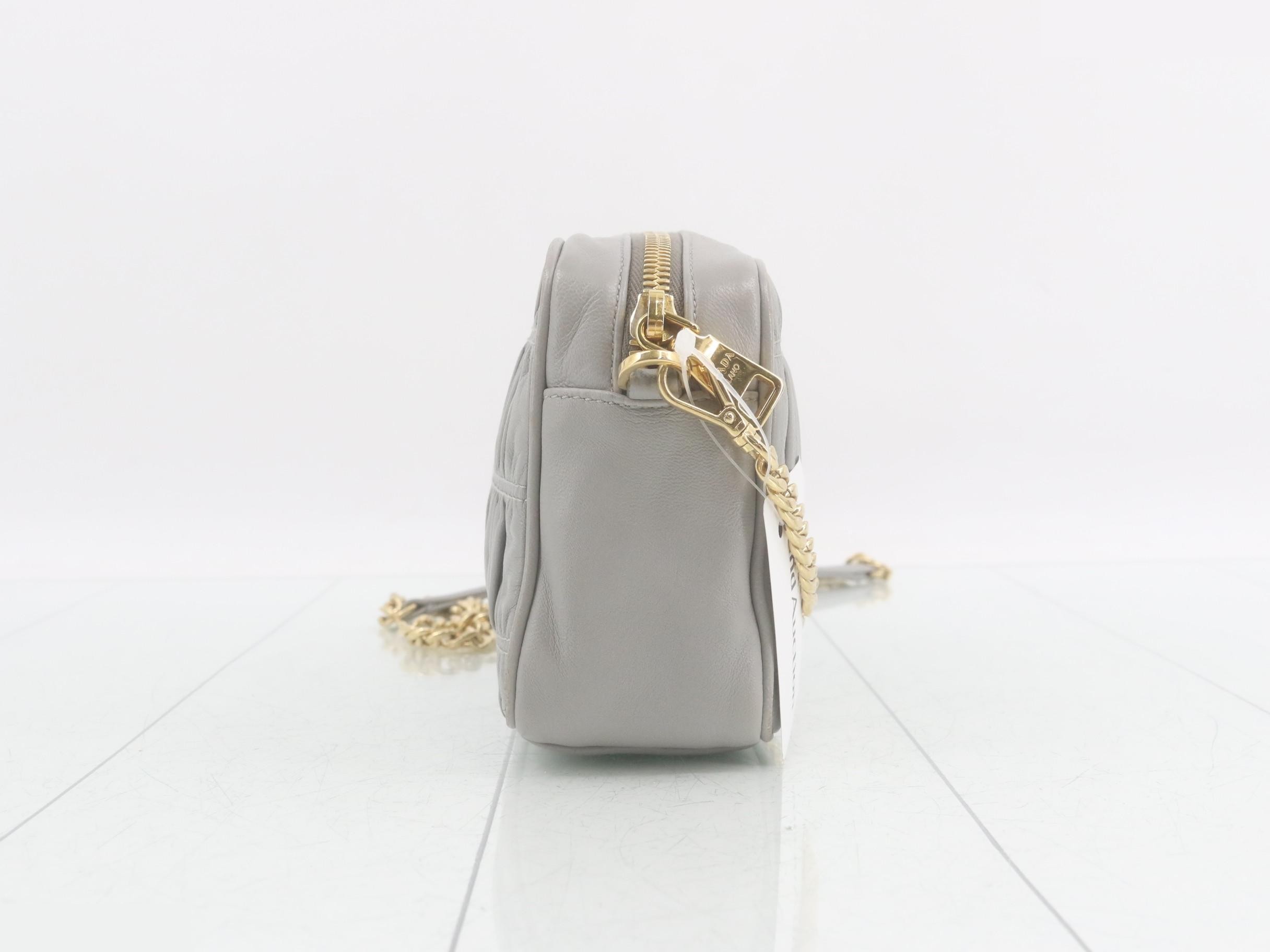 Nappa Gaufre Chain Shoulder Bag, Gathered Leather — view 4