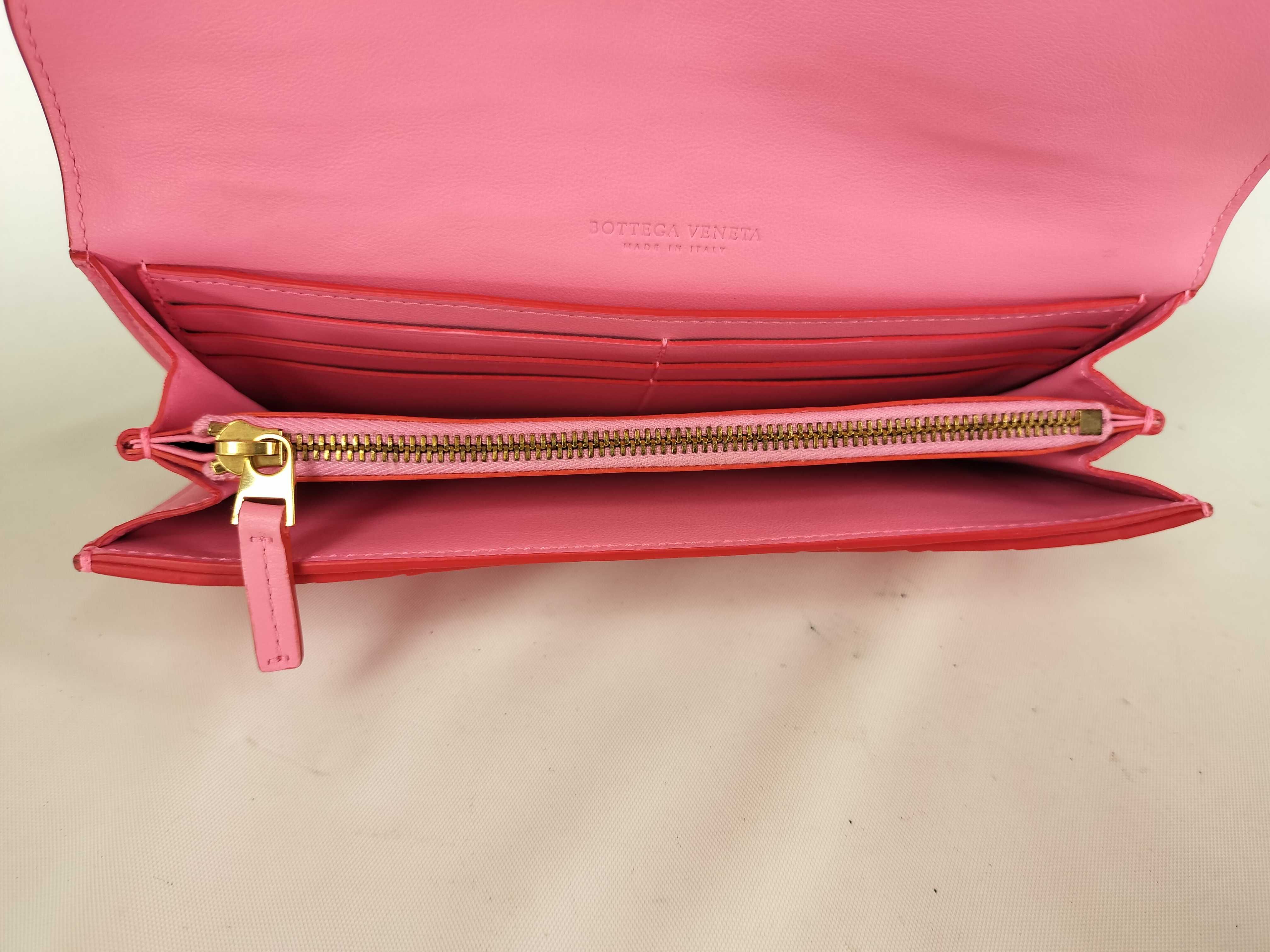 Wallet Intrecciato Bicolor Flap Wallet — view 8