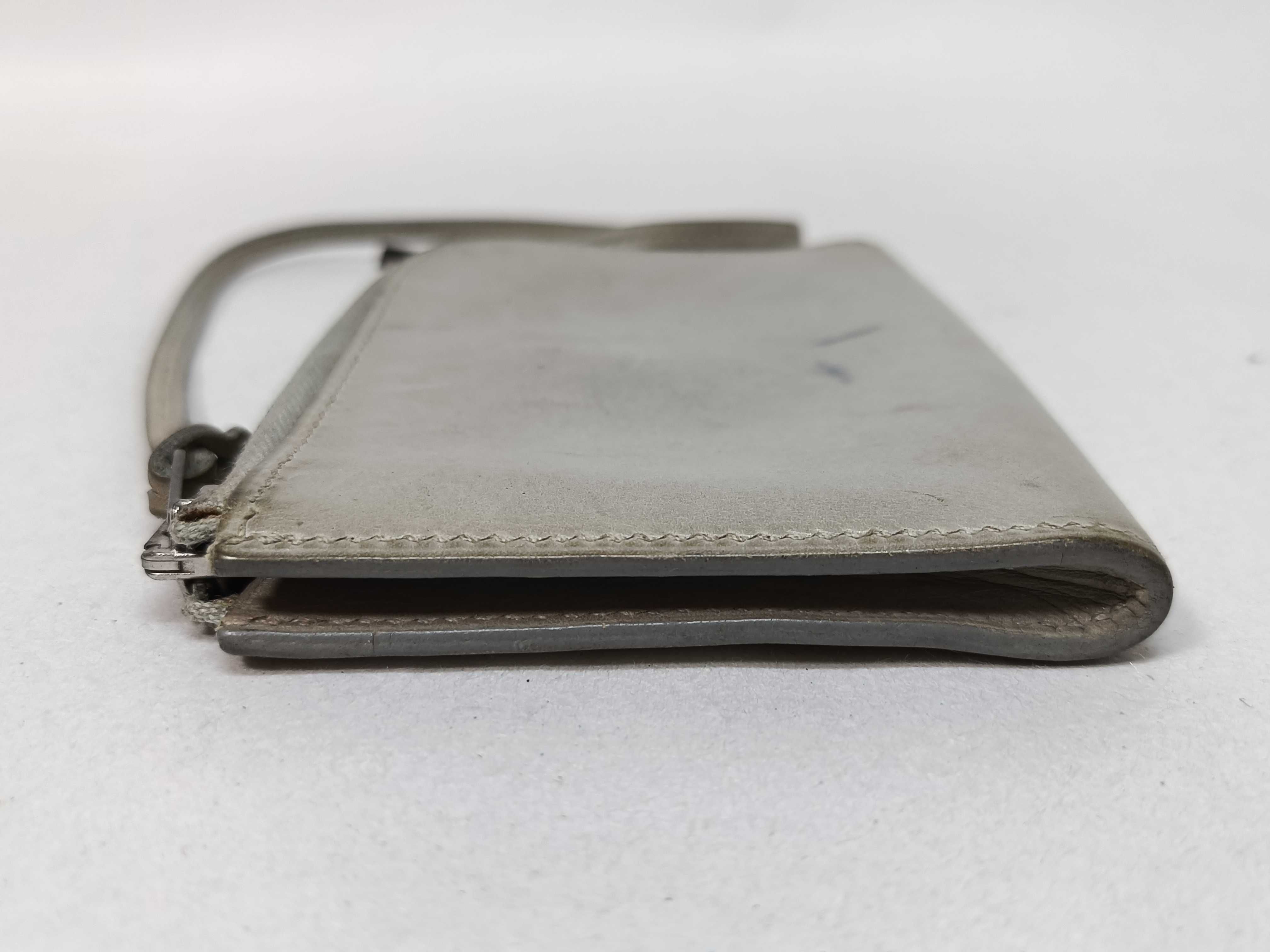 L-shaped wallet, leather coin case — view 3