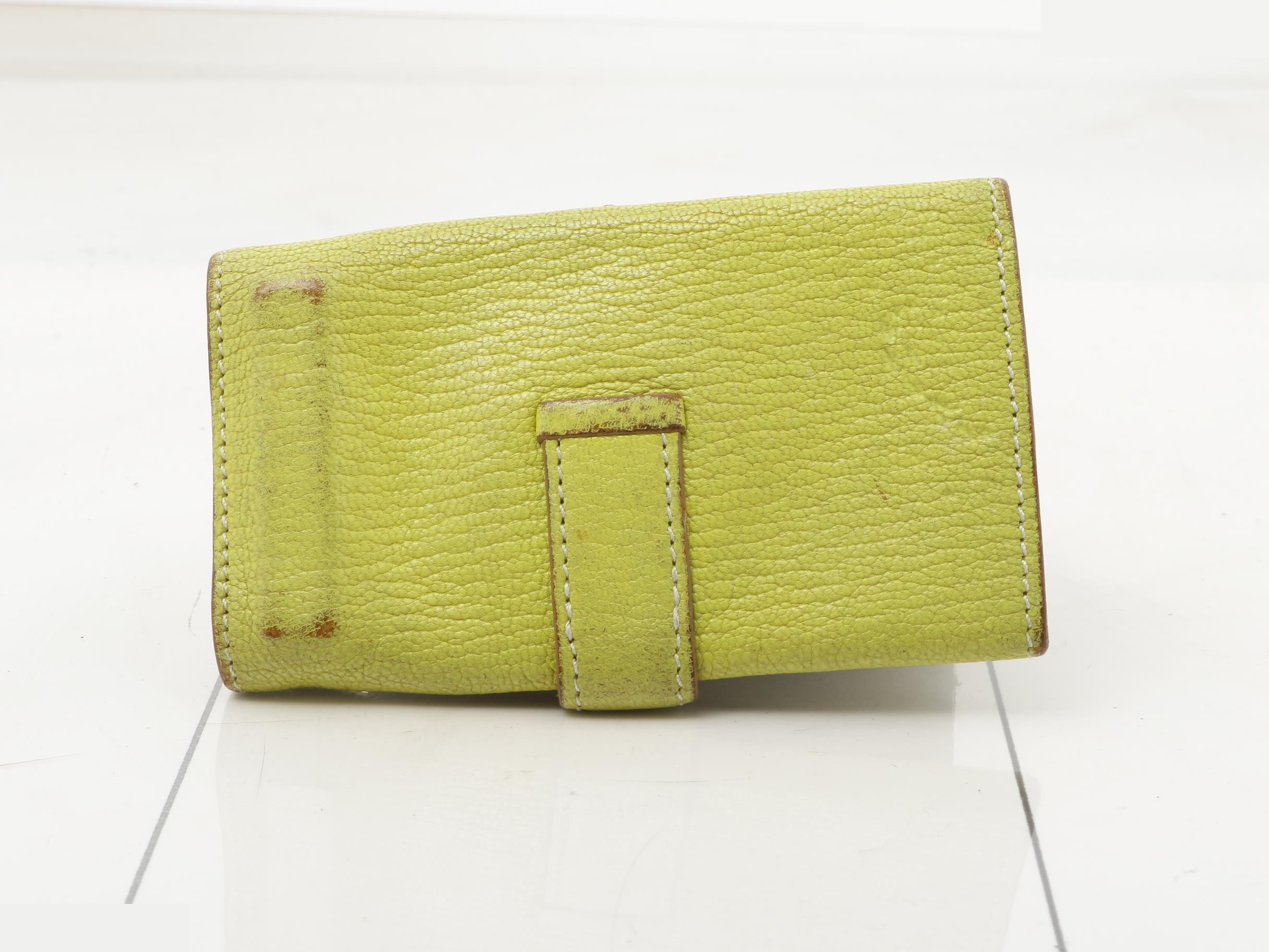 Key case — view 2