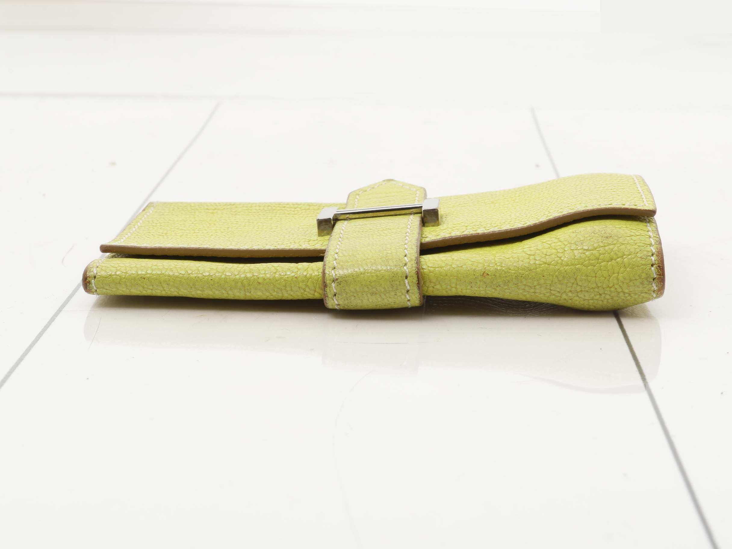 Key case — view 3