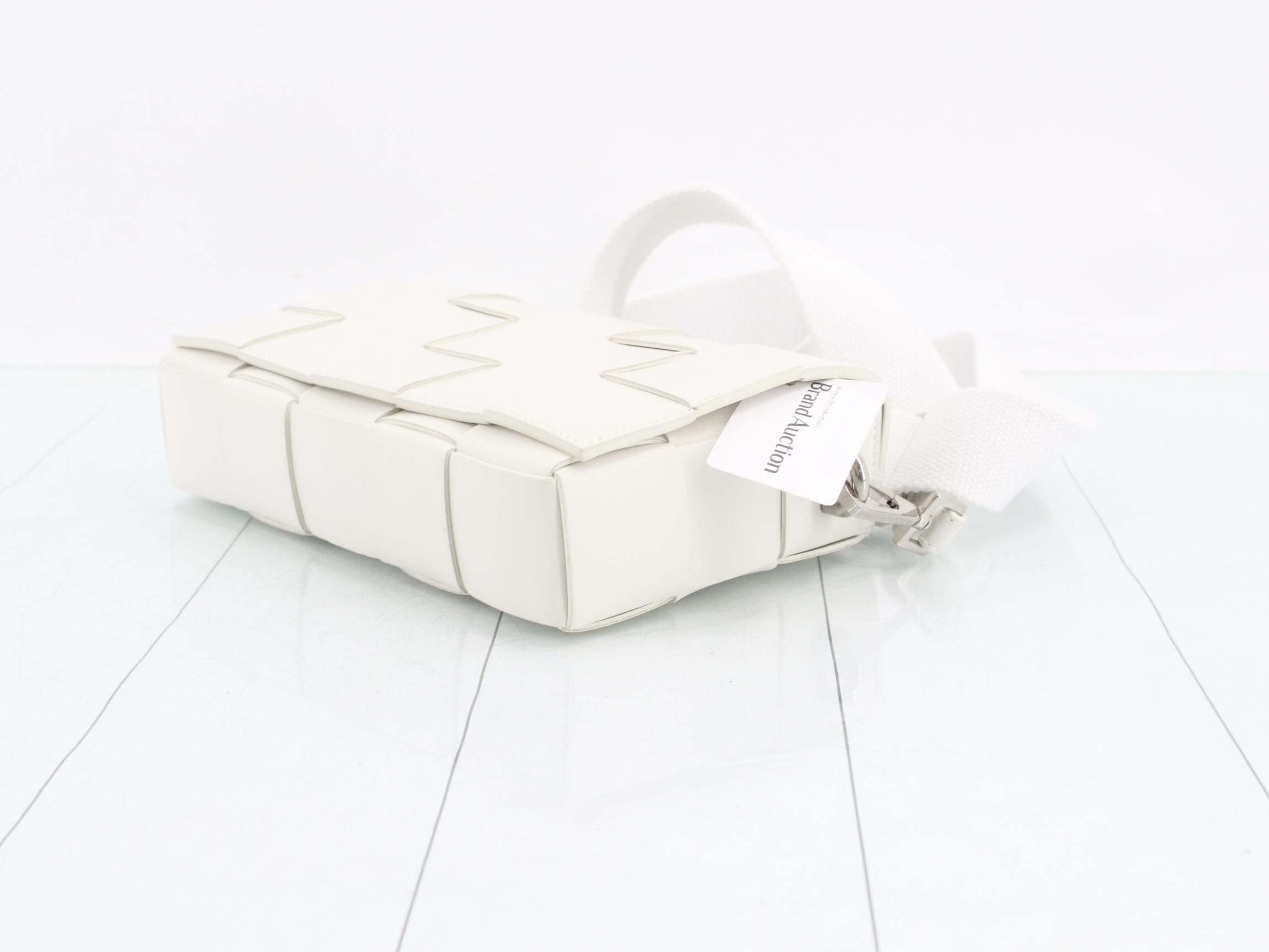 Maxi Intrecciato Cassette Leather Shoulder Bag — view 6
