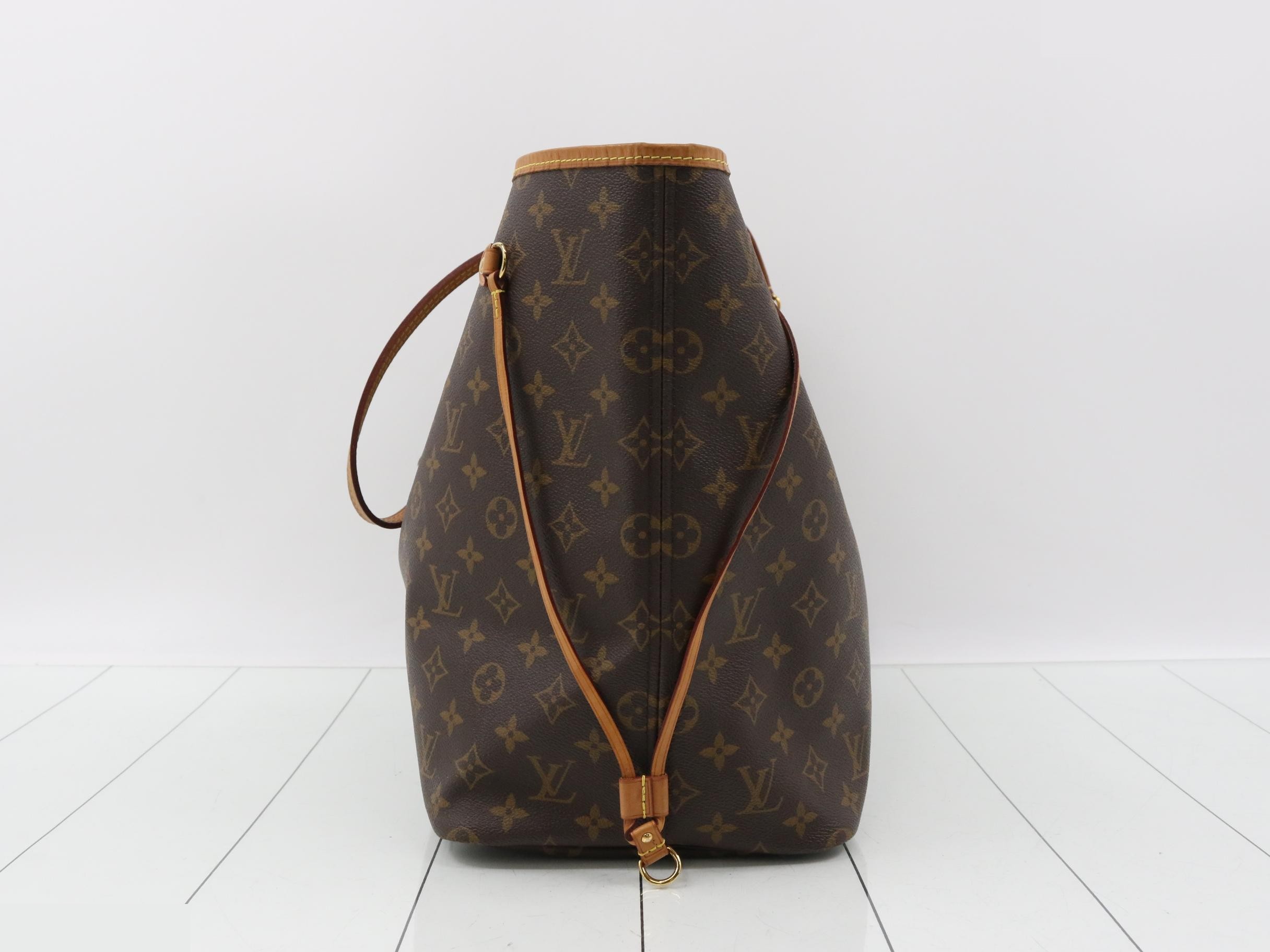Monogram Neverfull GM Fuchsia Tote Bag with Pouch — view 3
