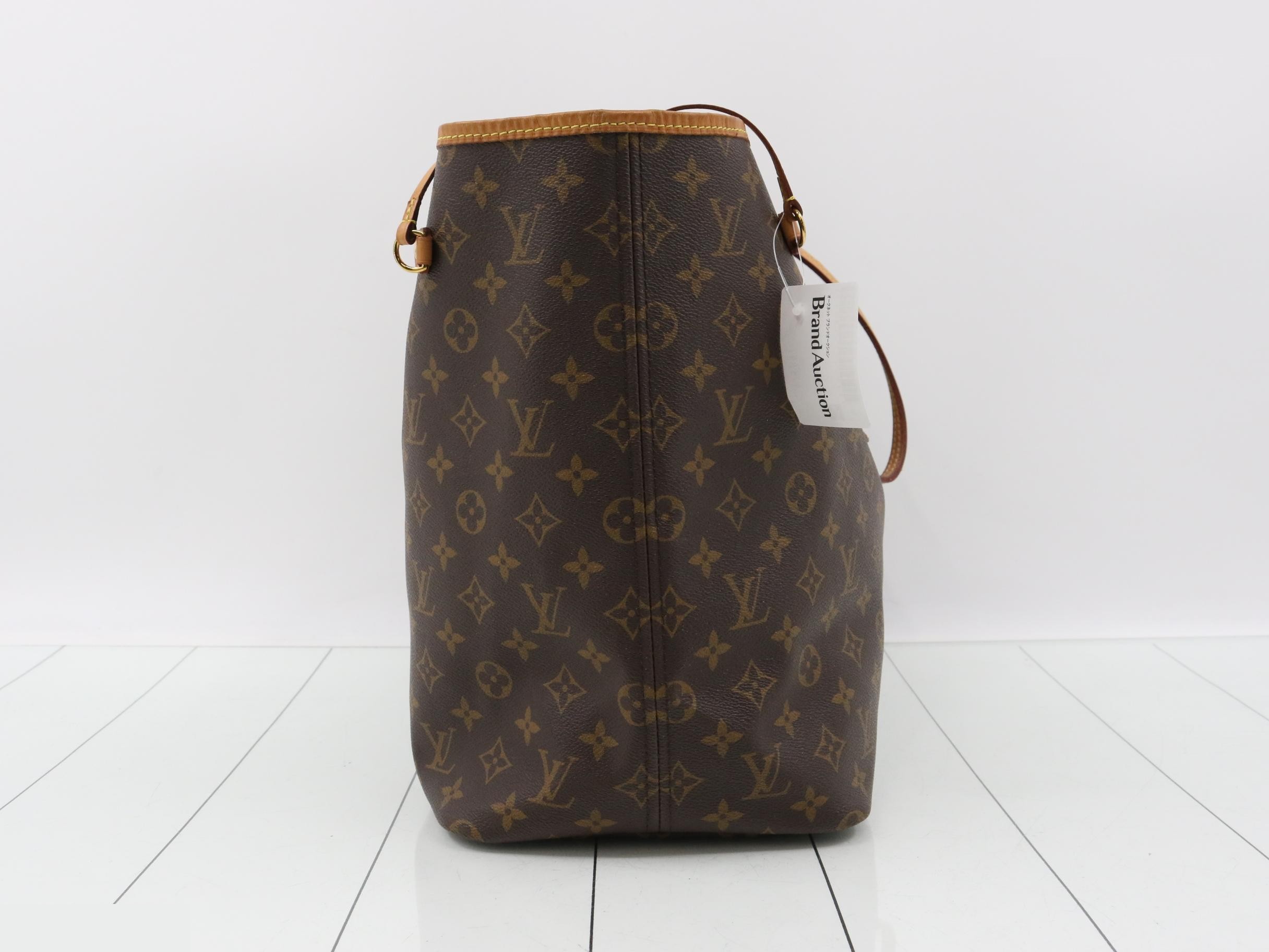 Monogram Neverfull GM Fuchsia Tote Bag with Pouch — view 4