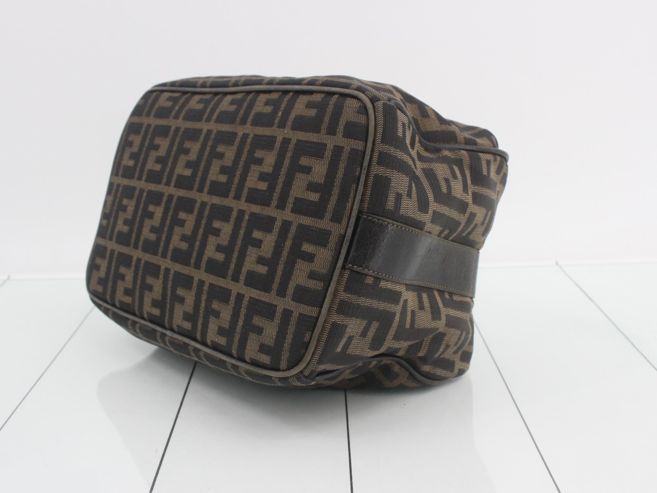 handbag — view 6