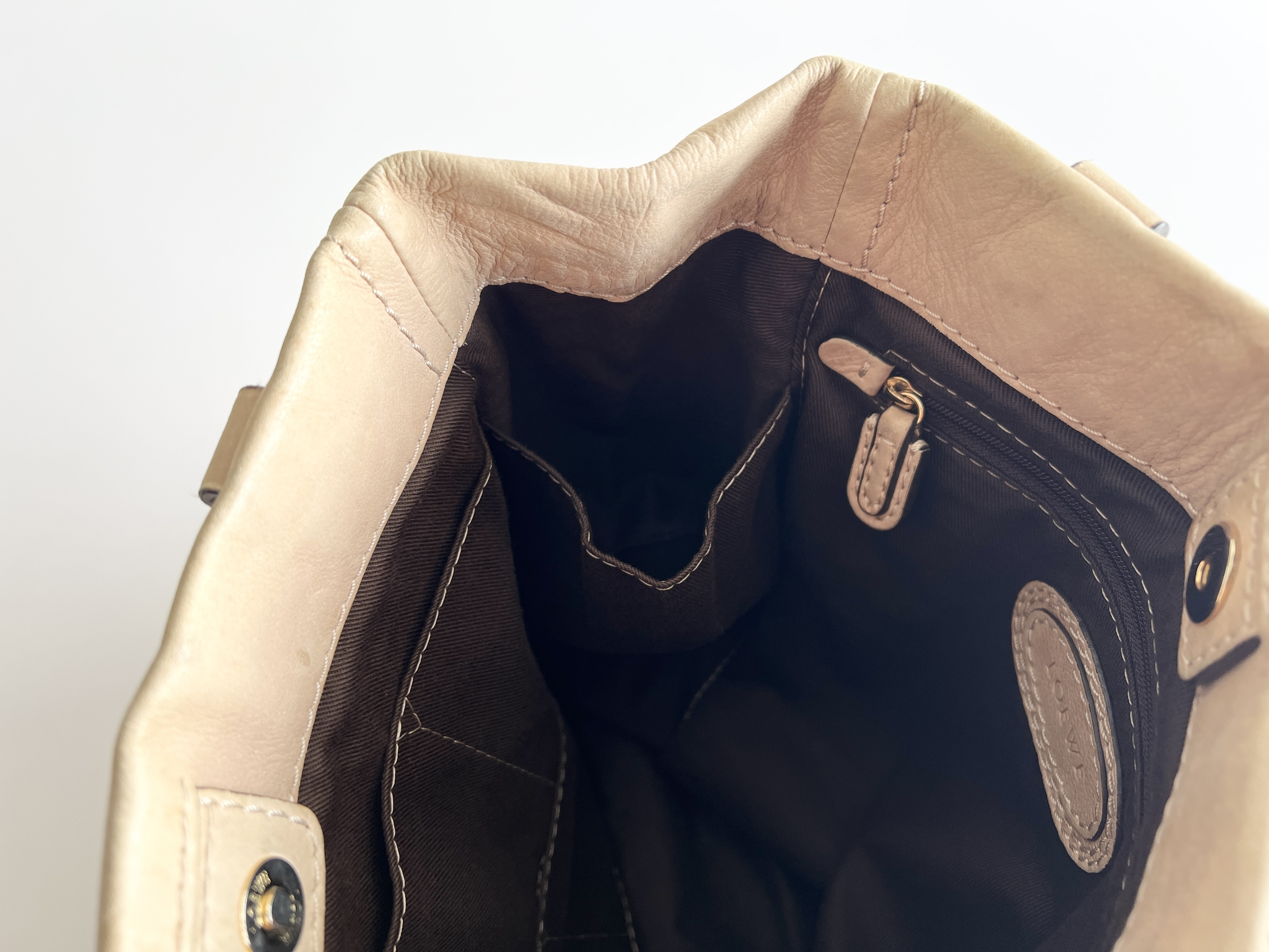 Anagram Madrid Leather Tote Bag Handbag Tote Bag — view 11