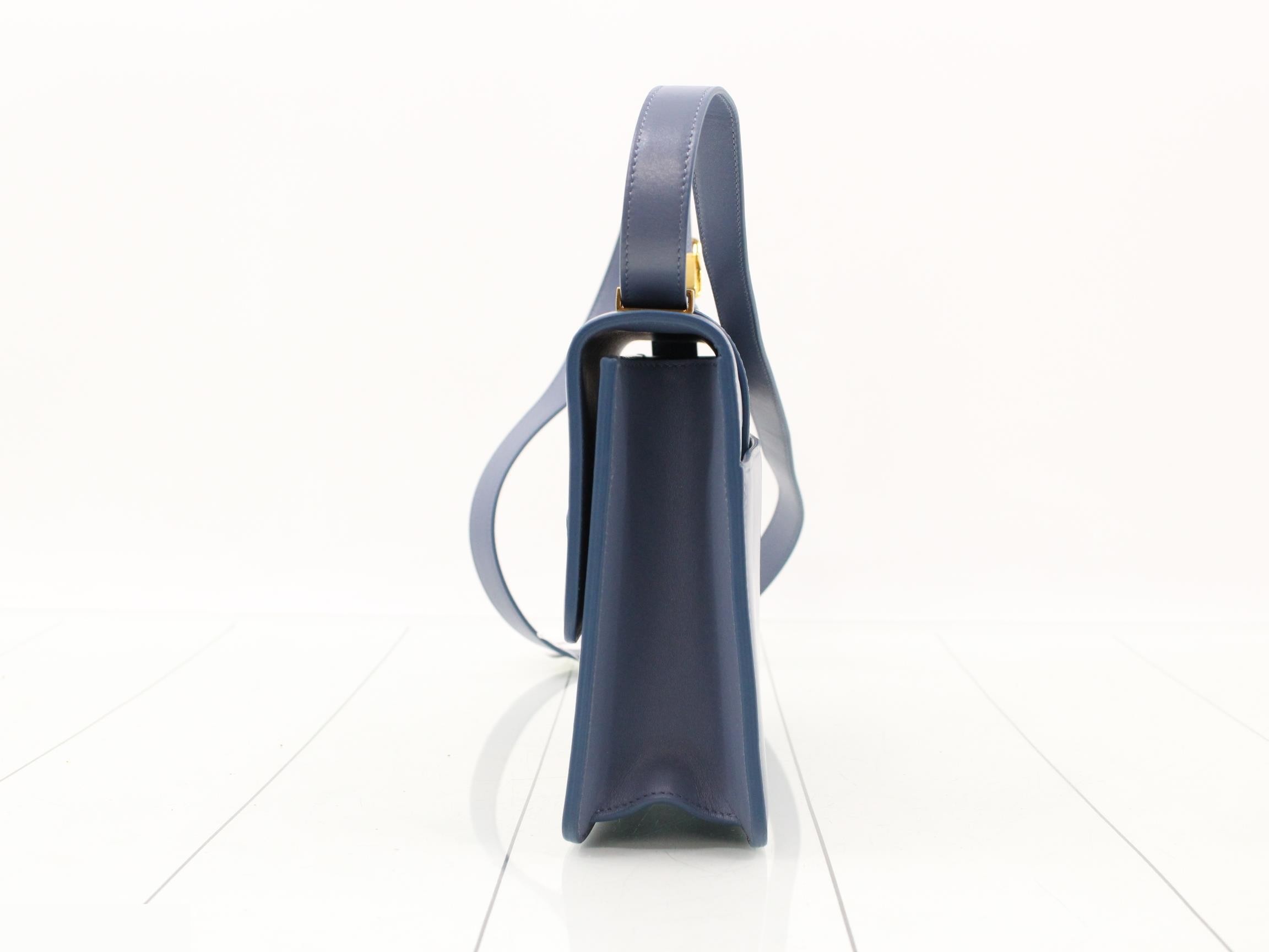 Montaigne 30 Leather Shoulder Bag — view 3