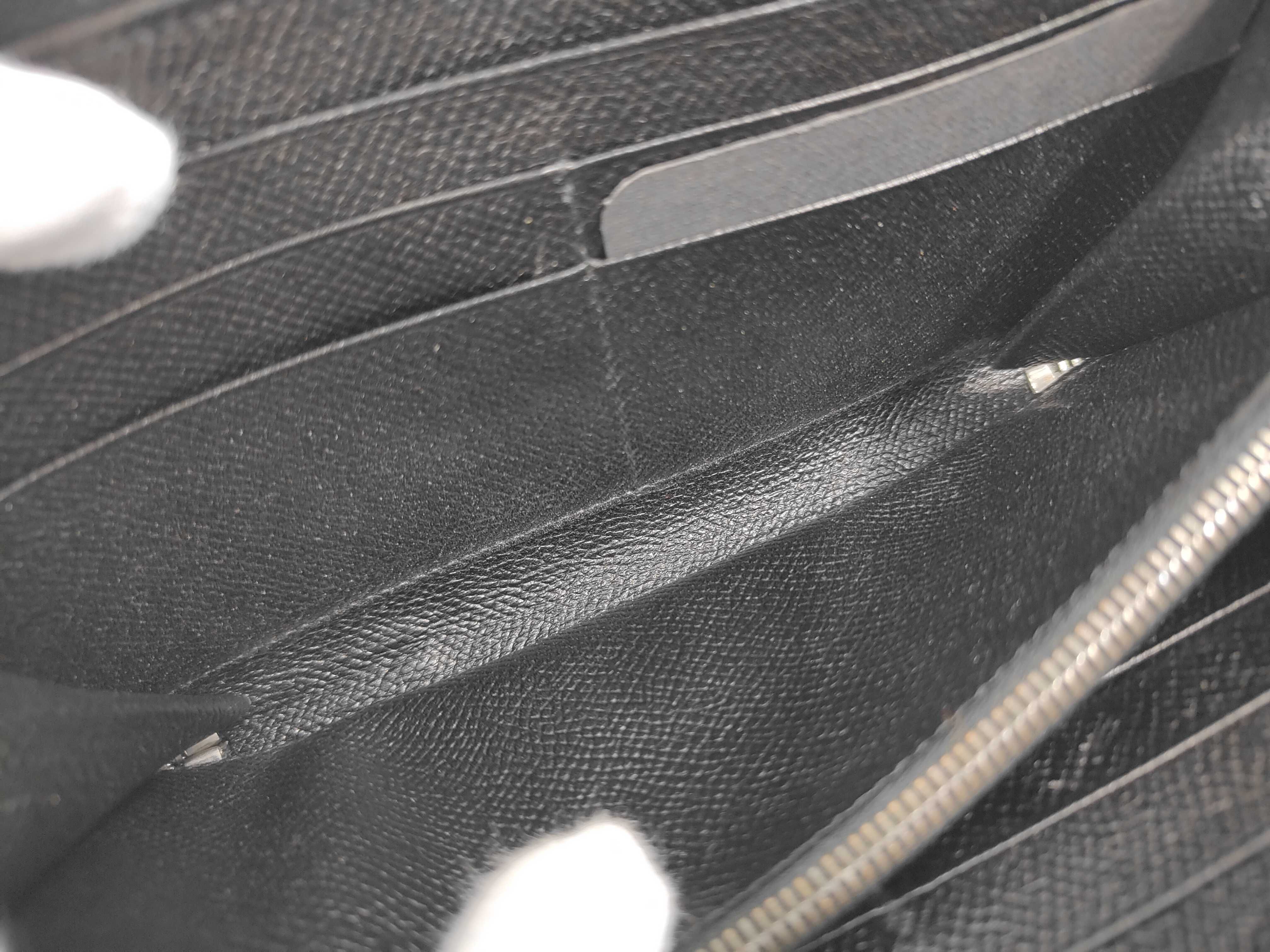 Bulgari Round Zip Long Wallet — view 7