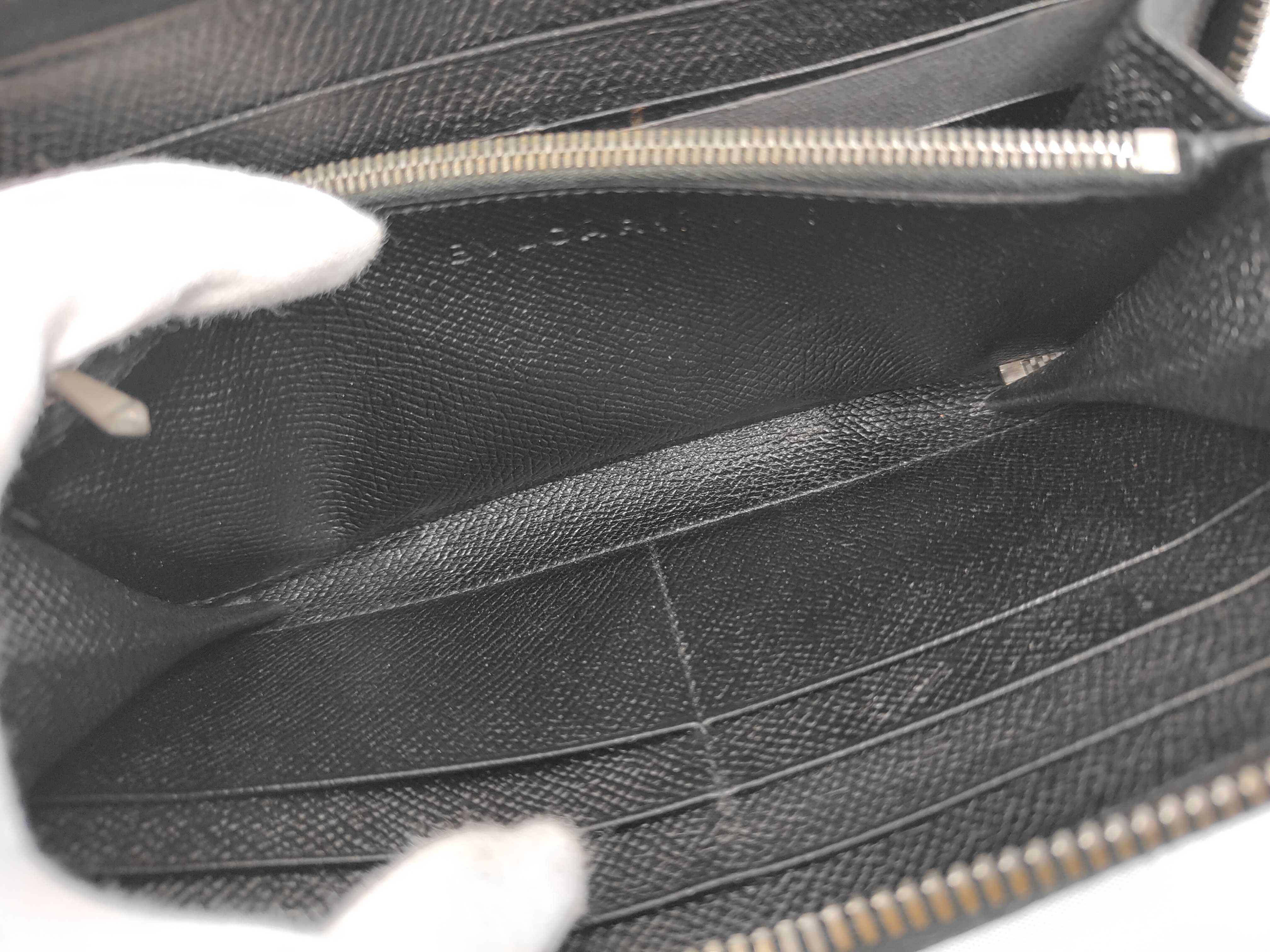 Bulgari Round Zip Long Wallet — view 8