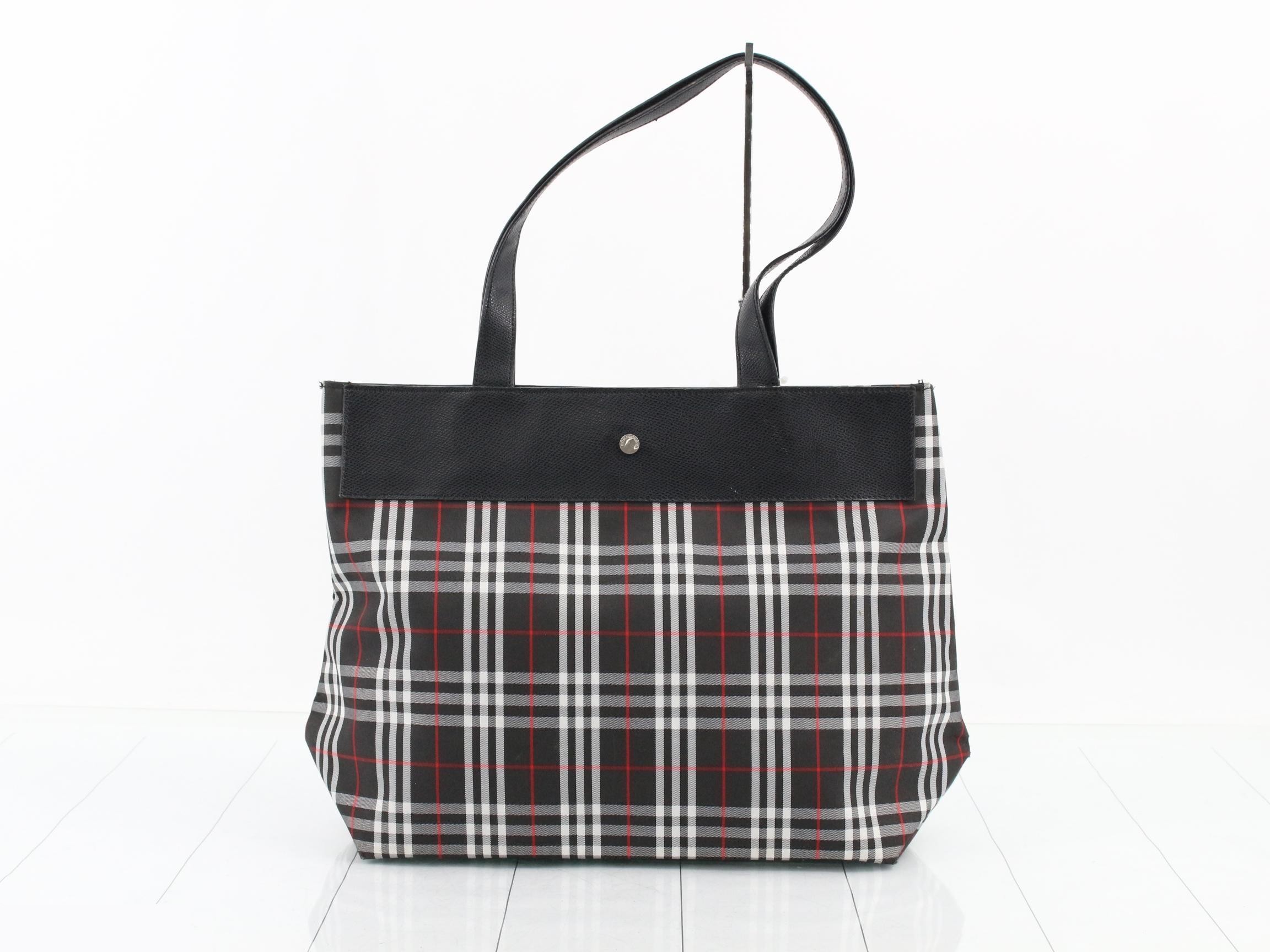 Other lines: Bags and tote bags