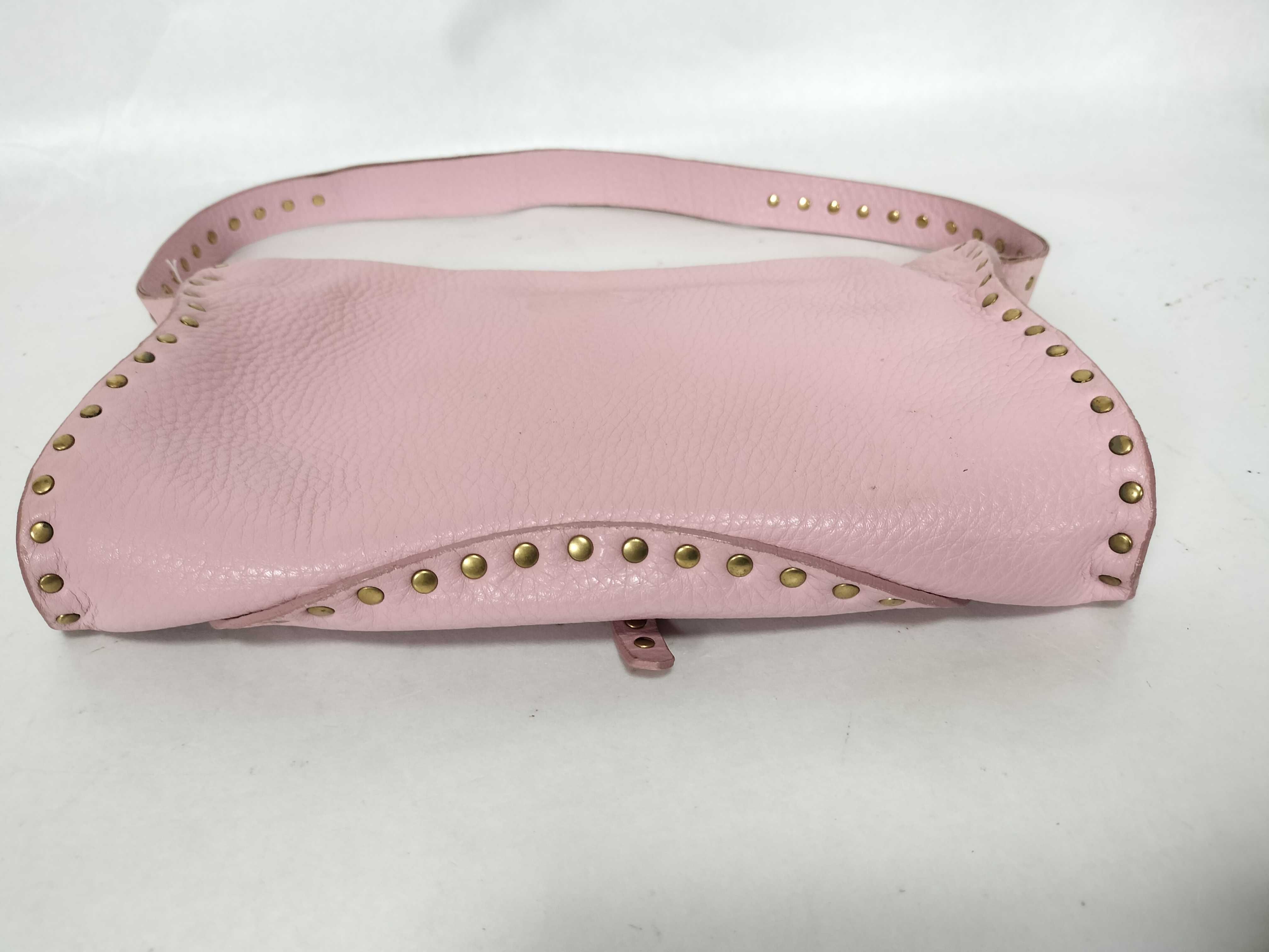 accessory pouch — view 7