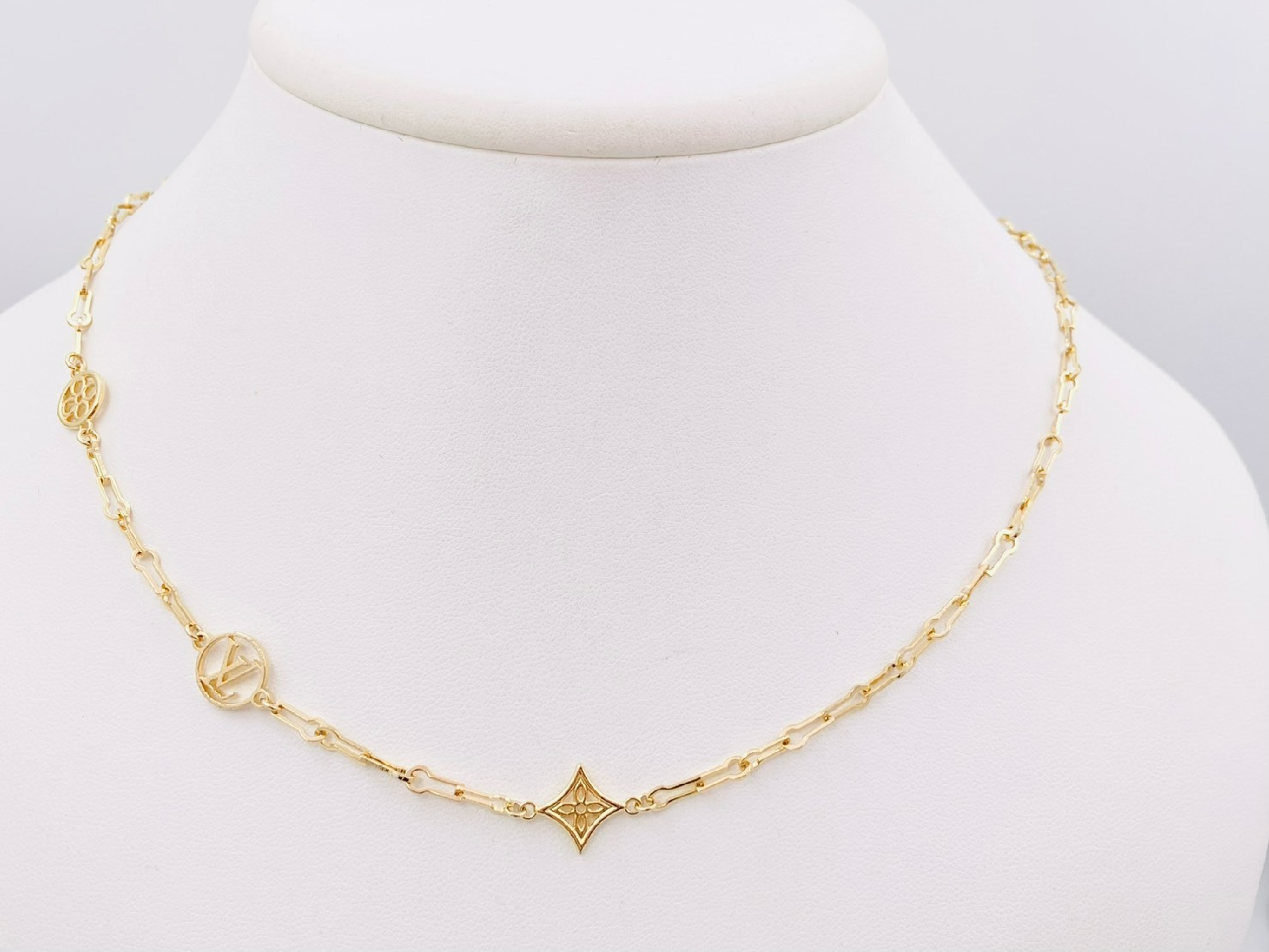 M69622 Collier Forever Young Gold OB1200 Necklace