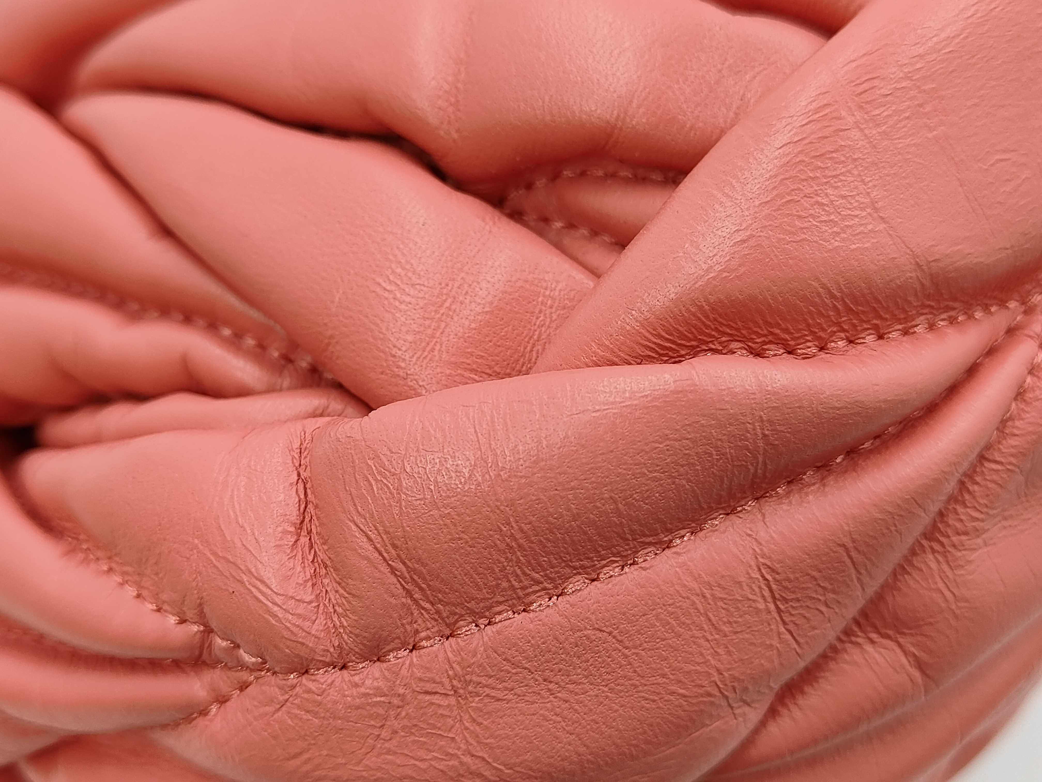 handbag — view 4