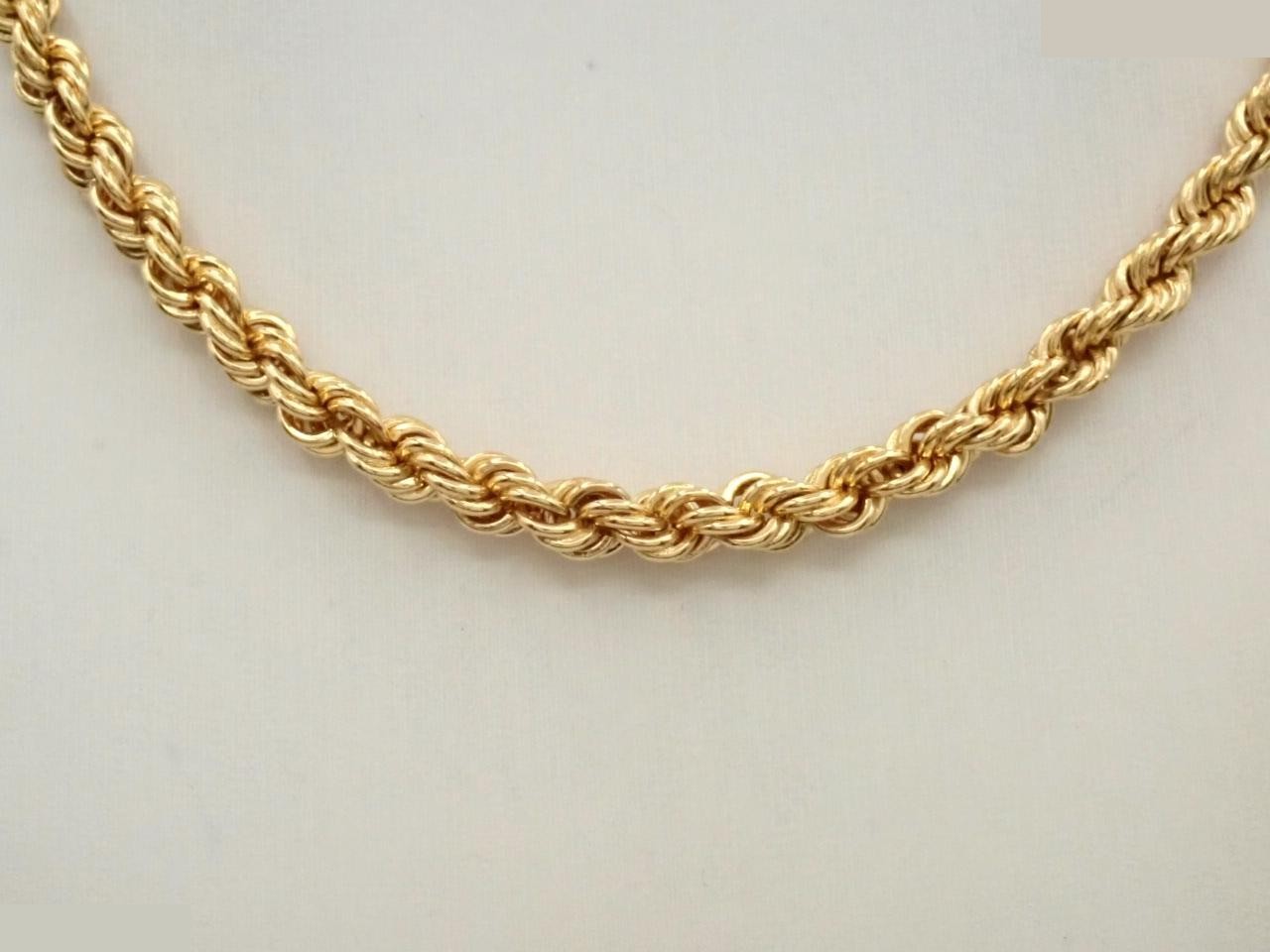 Necklace, chain approximately 40cm