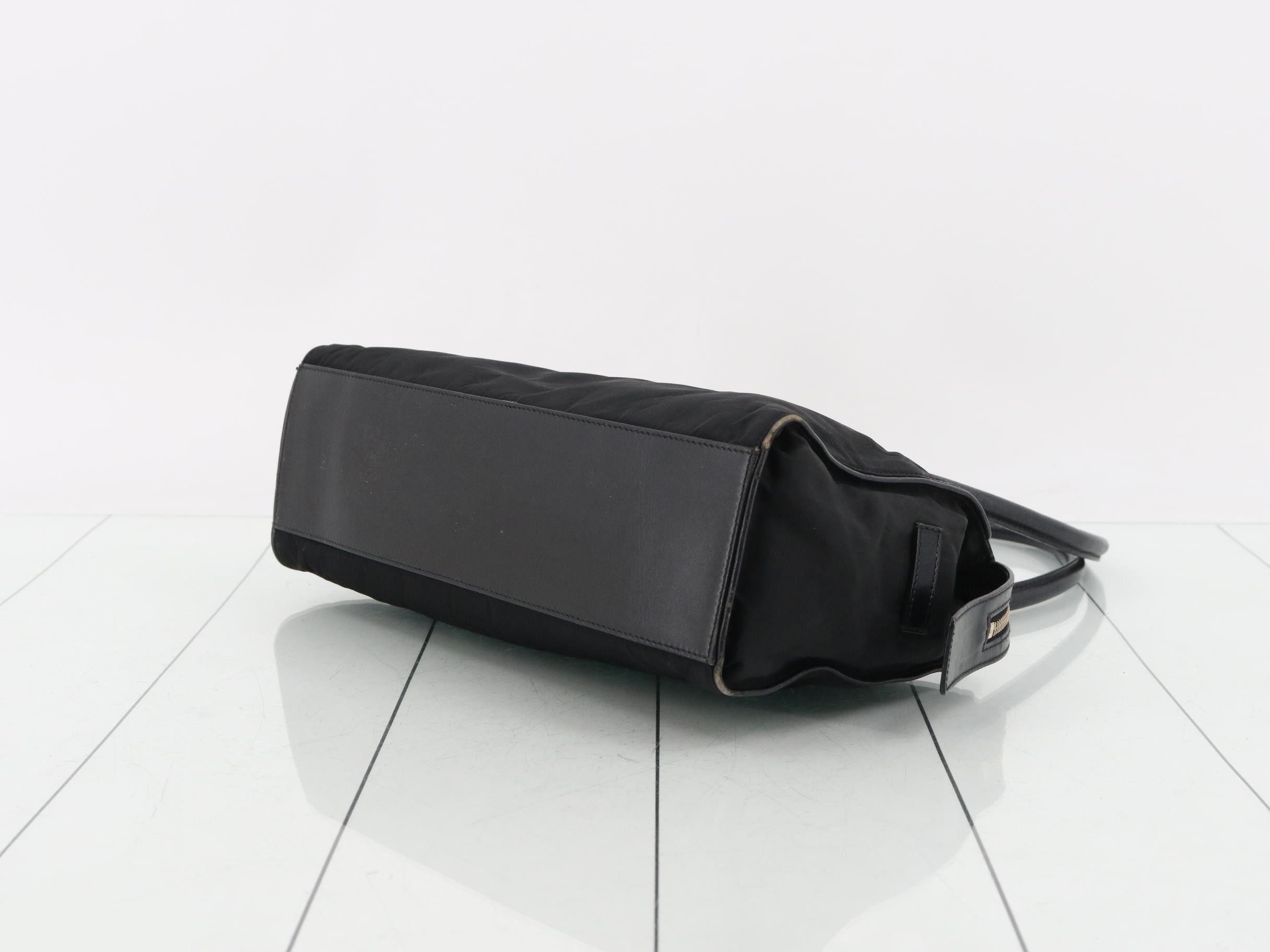 shoulder bag, nylon/leather, black, with padlock. — view 6