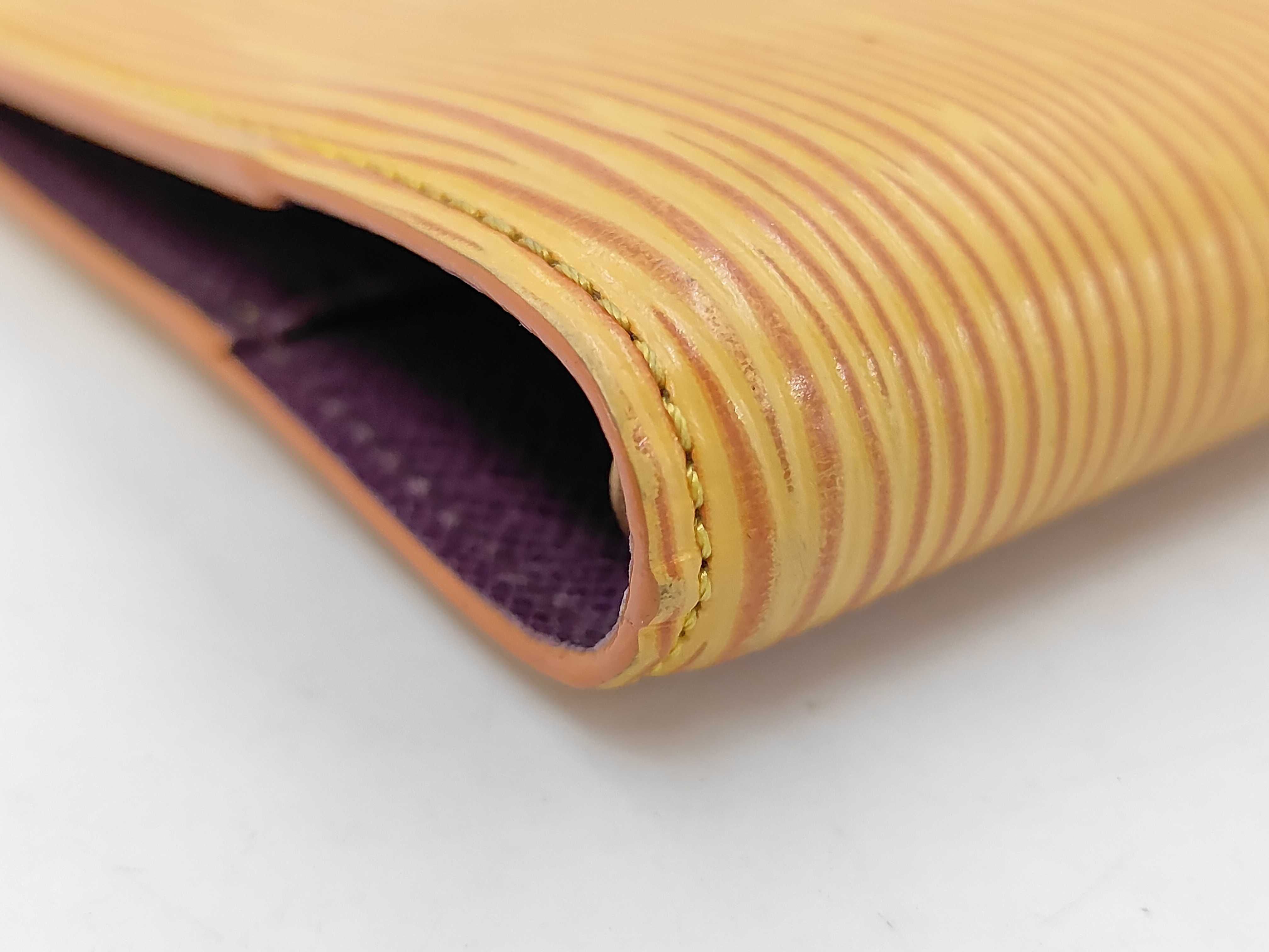 Epi Louis Vuitton Agenda Notebook Cover — view 3