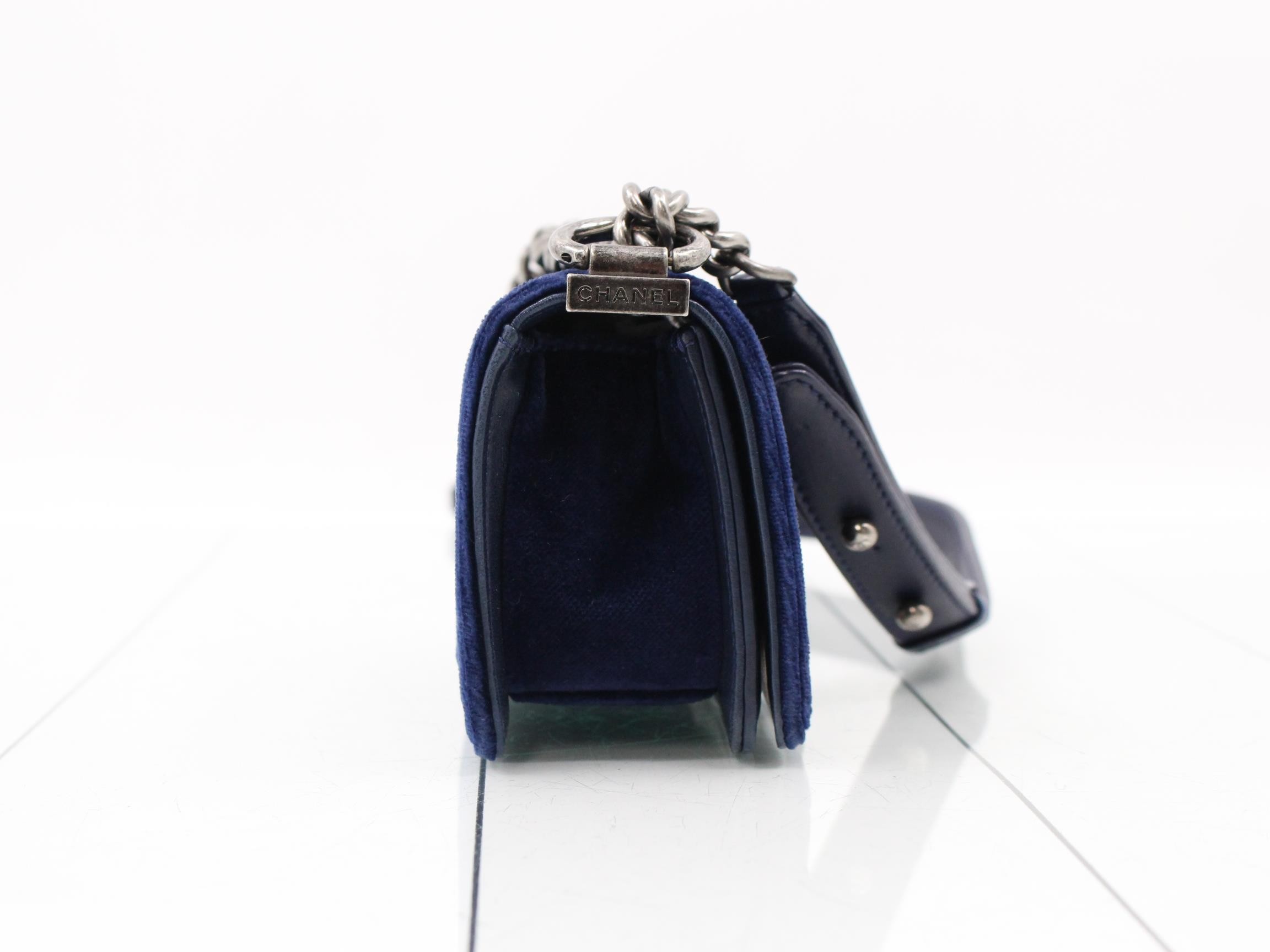 Matelassé (bag) - Shoulder bag — view 4