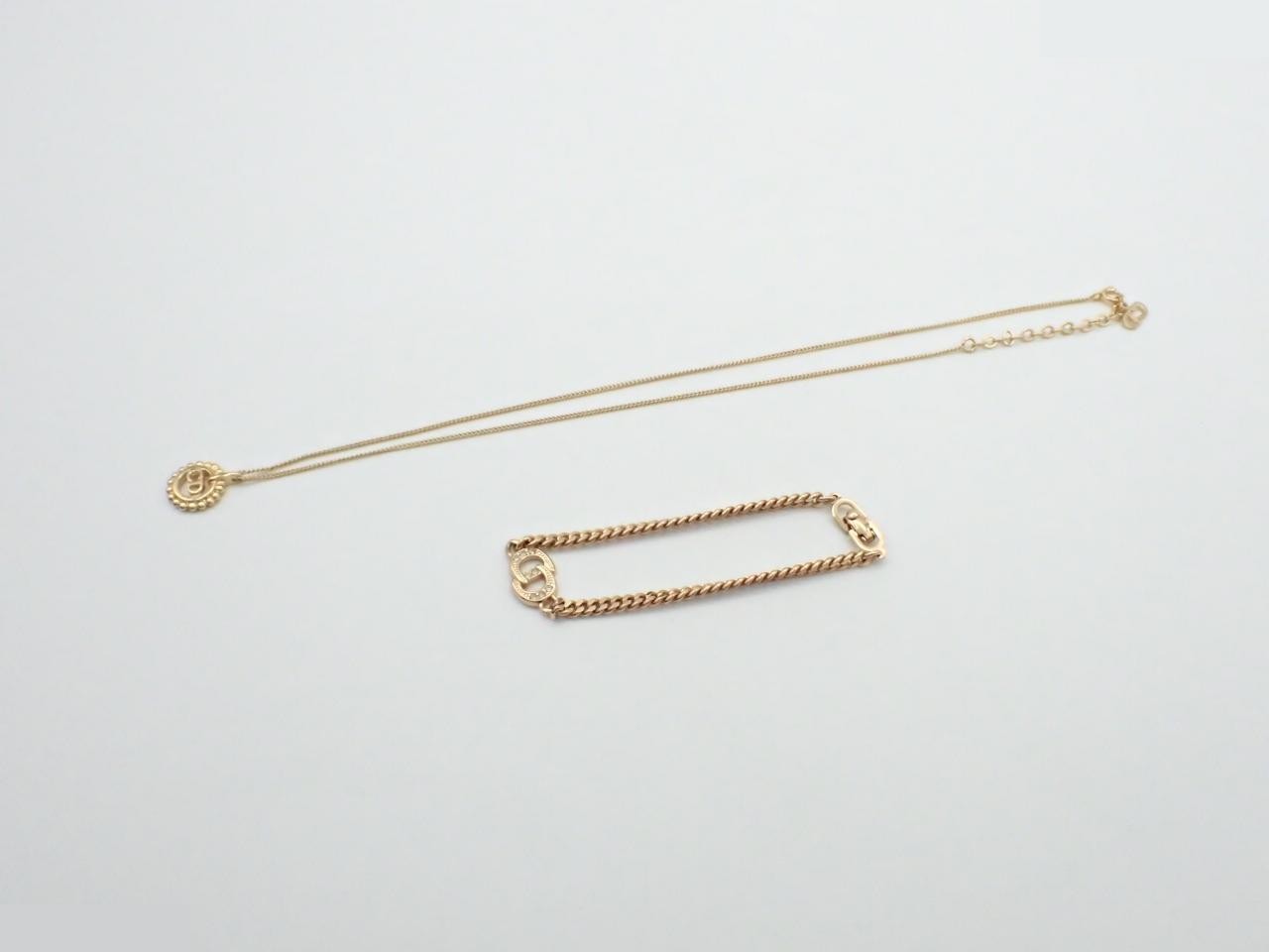 Necklaces x 4, Bracelet x 1 - 5 items bundled together — view 3