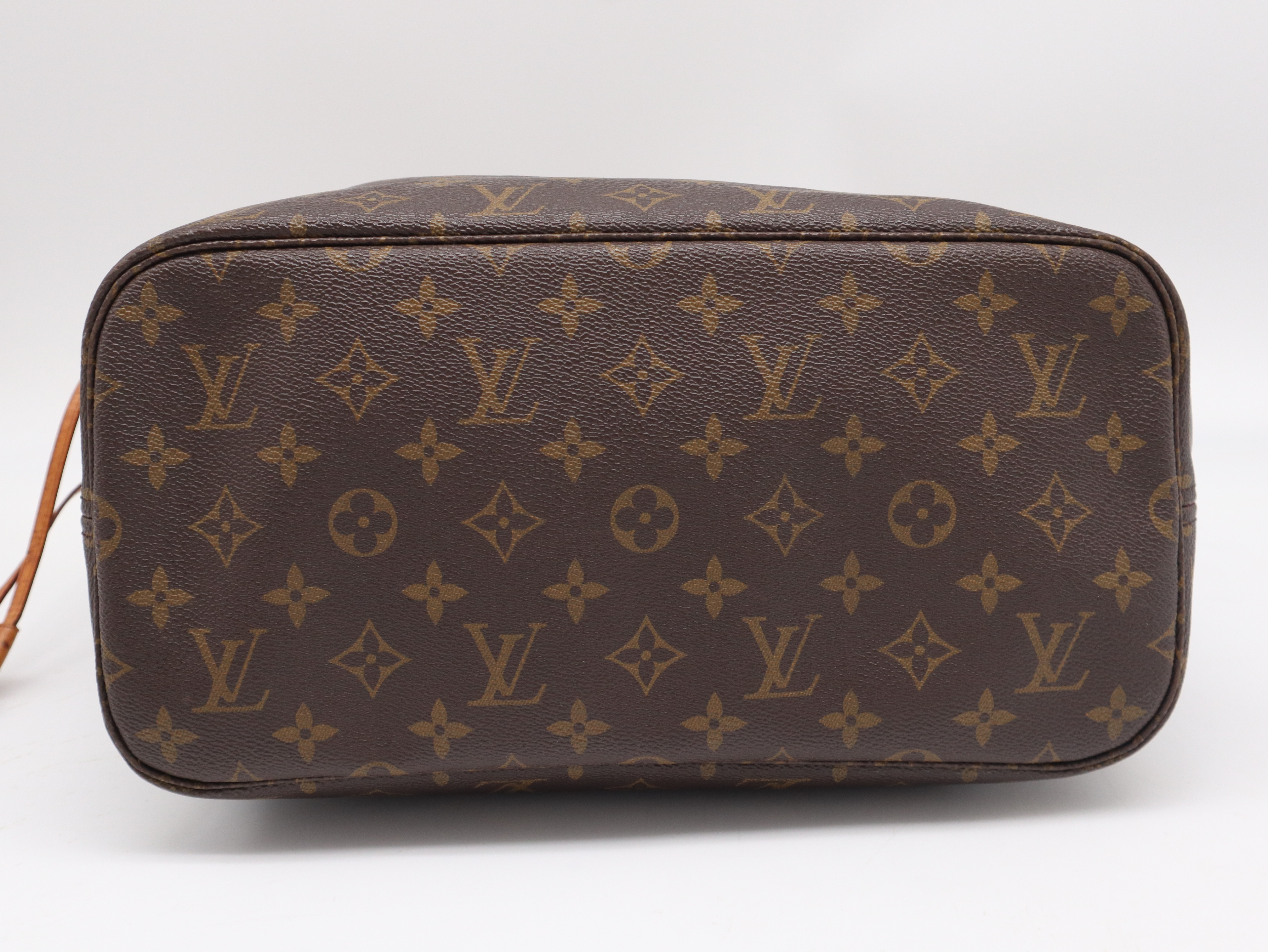 M40156 Monogram Neverfull MM (Old Model) Tote Bag — view 5