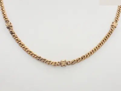GP necklace, chain approximately 46cm