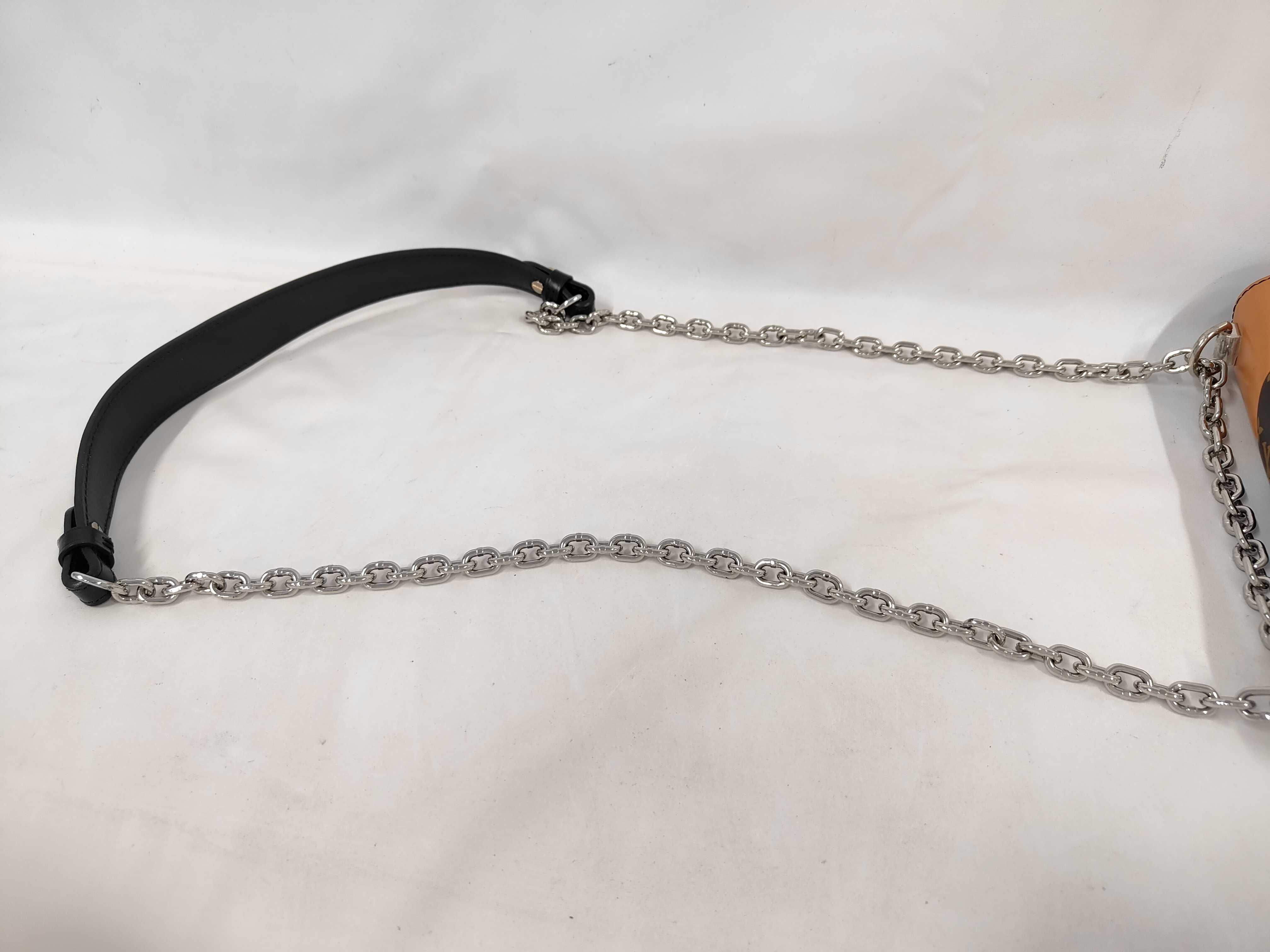 Twist MM Shoulder Bag M53801 — view 5