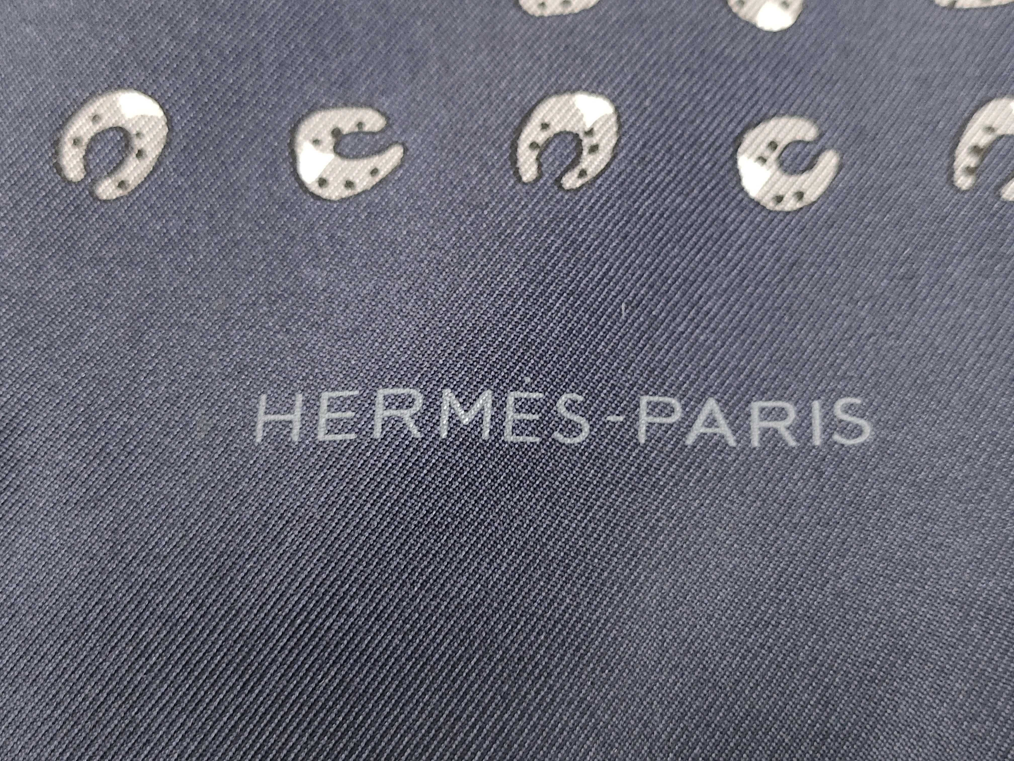 scarves and other accessories — view 5
