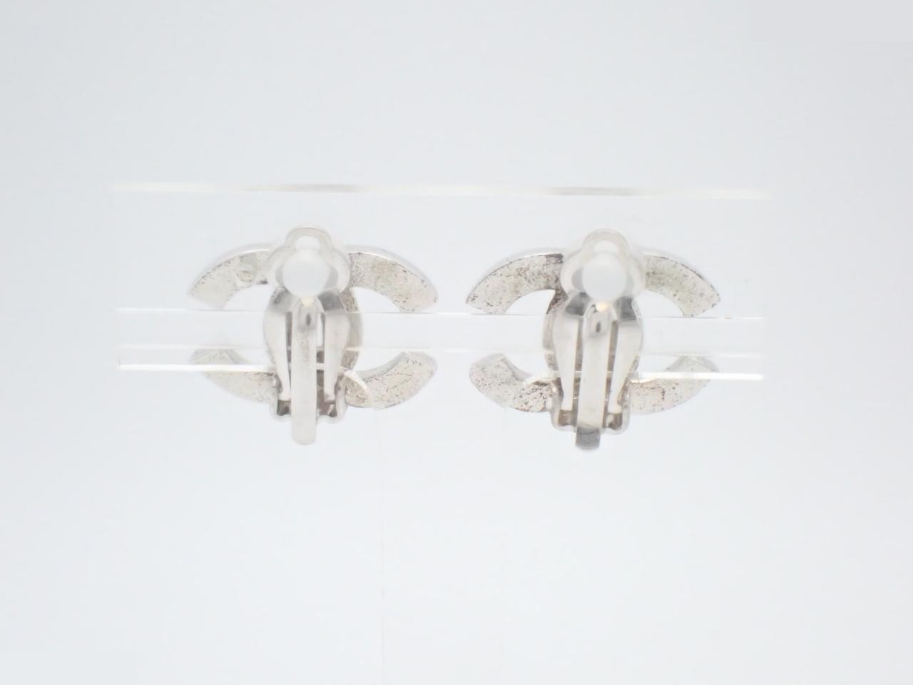 02C Earrings — view 2