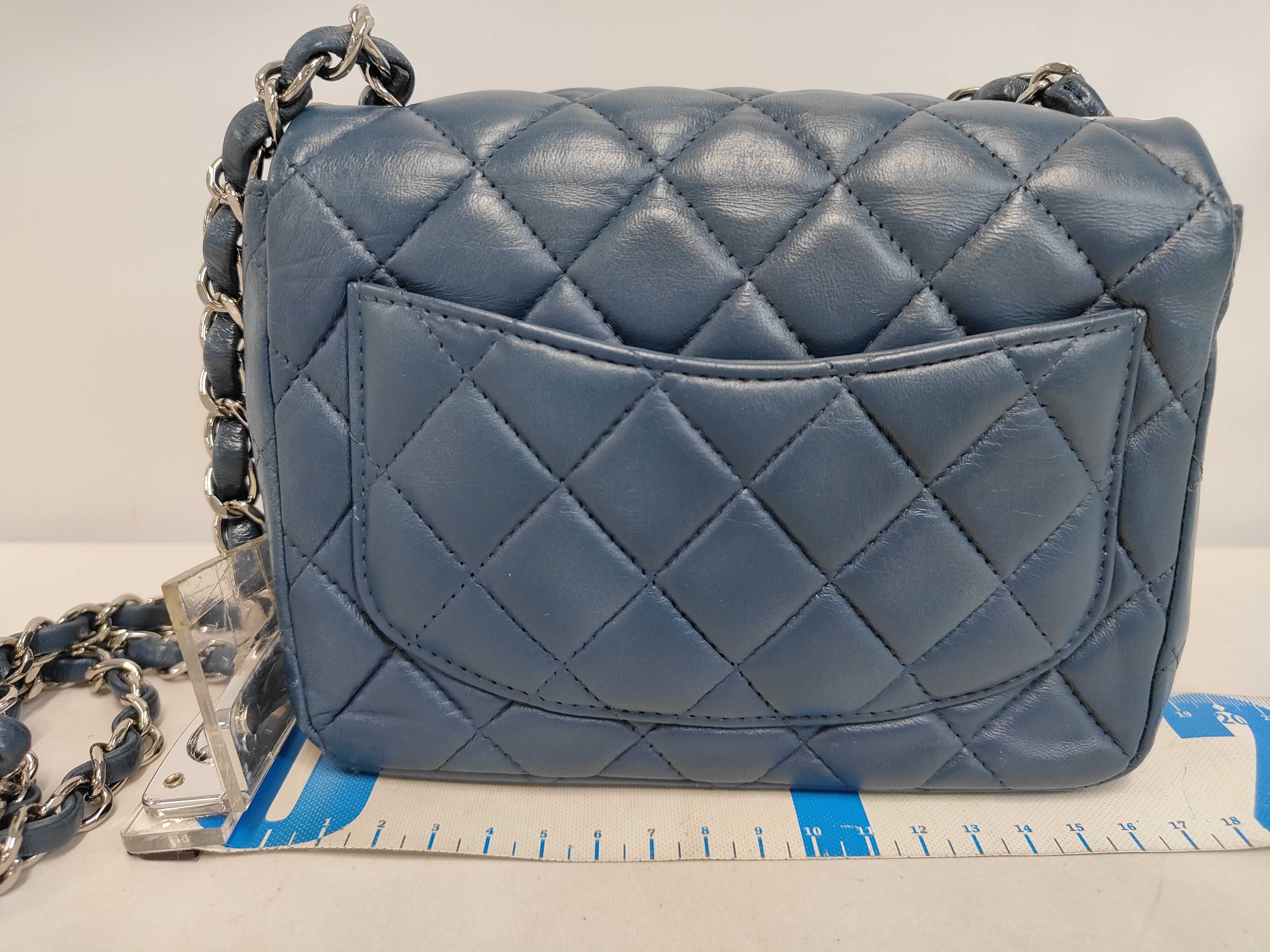 Matelassé 17 Lambskin Silver Hardware Chain Shoulder Bag (Serial Number 17) Navy Shoulder Bag — view 2