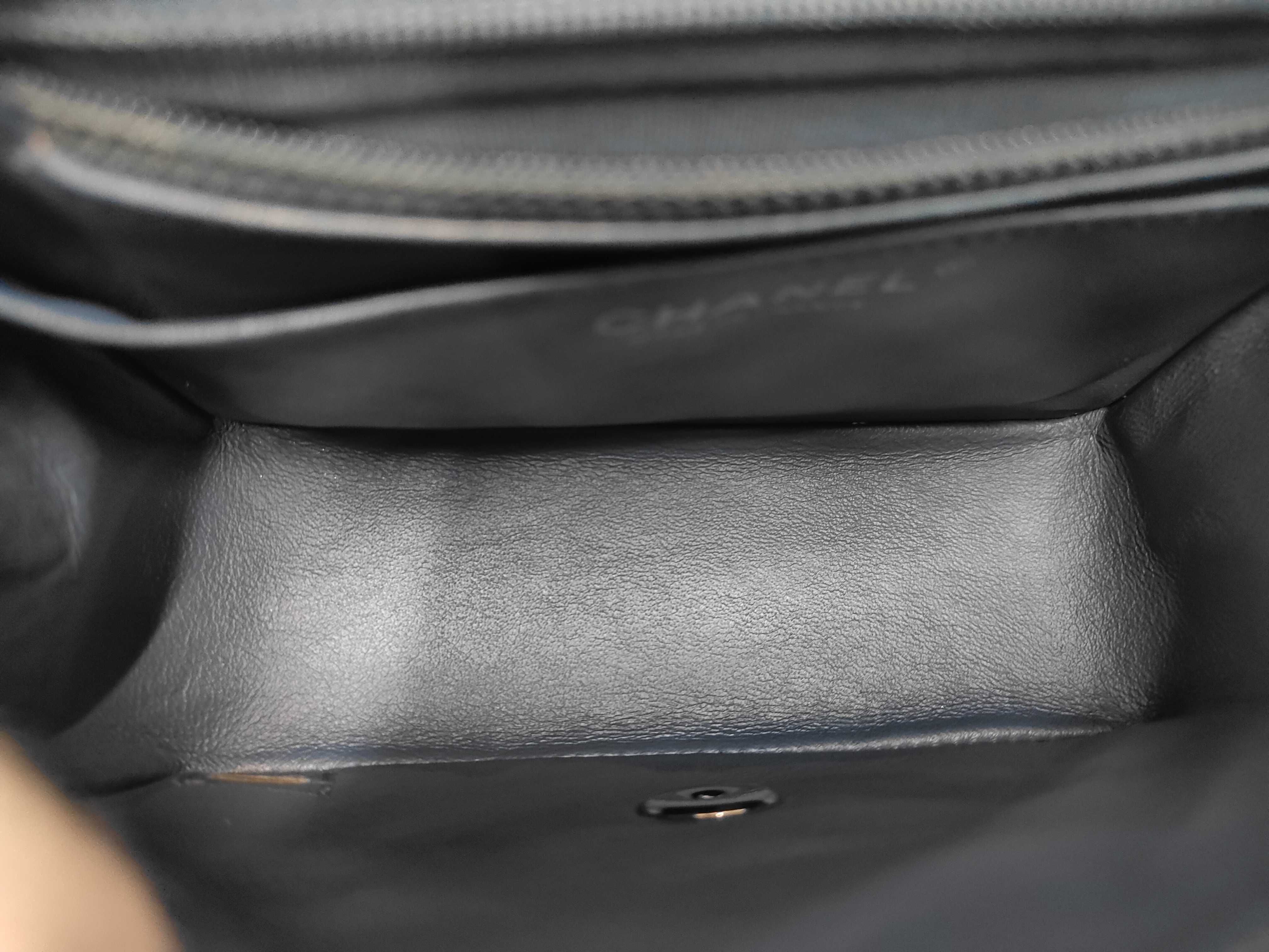 Matelassé 17 Lambskin Silver Hardware Chain Shoulder Bag (Serial Number 17) Navy Shoulder Bag — view 8