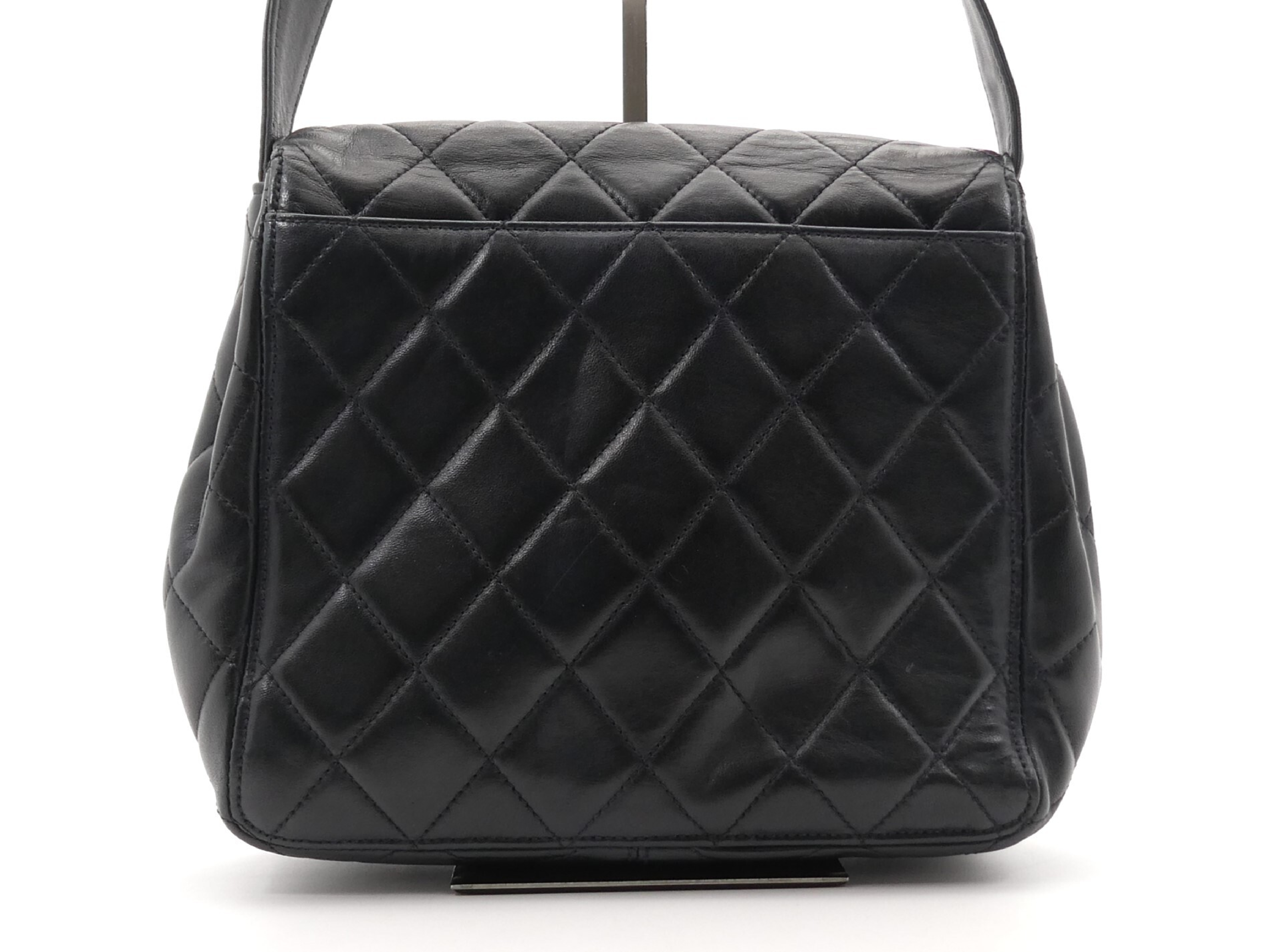 Matelassé Coco Mark Turnlock Shoulder Bag — view 2