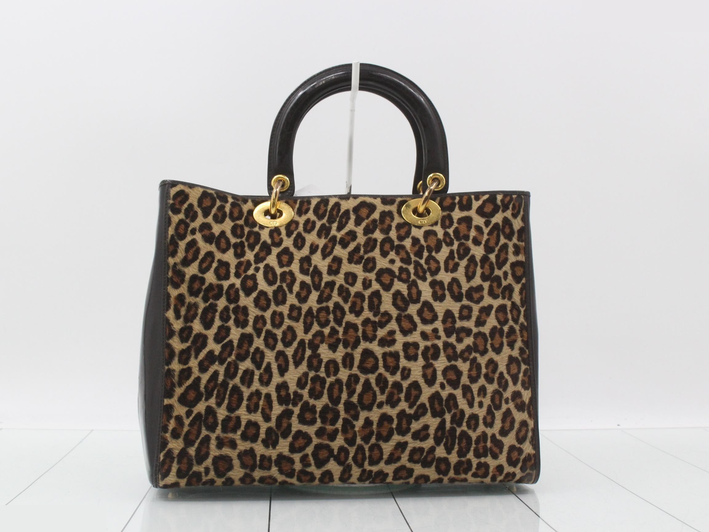 Calfskin - Other lines - Bags and tote bags — view 2