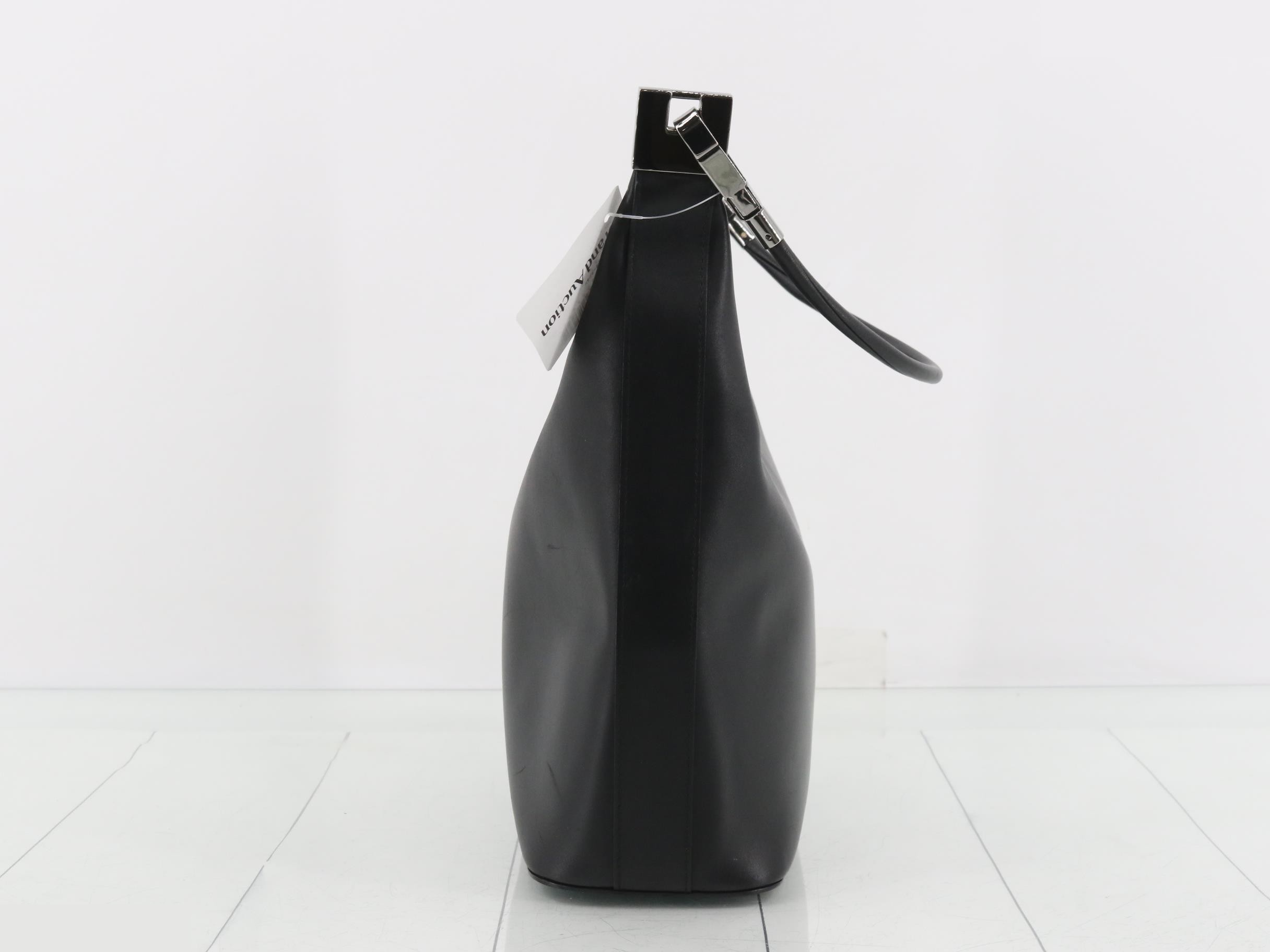 Leather one-shoulder bag — view 3