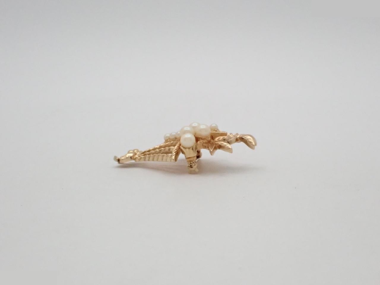 Other lines: Precious metals and brooches — view 3