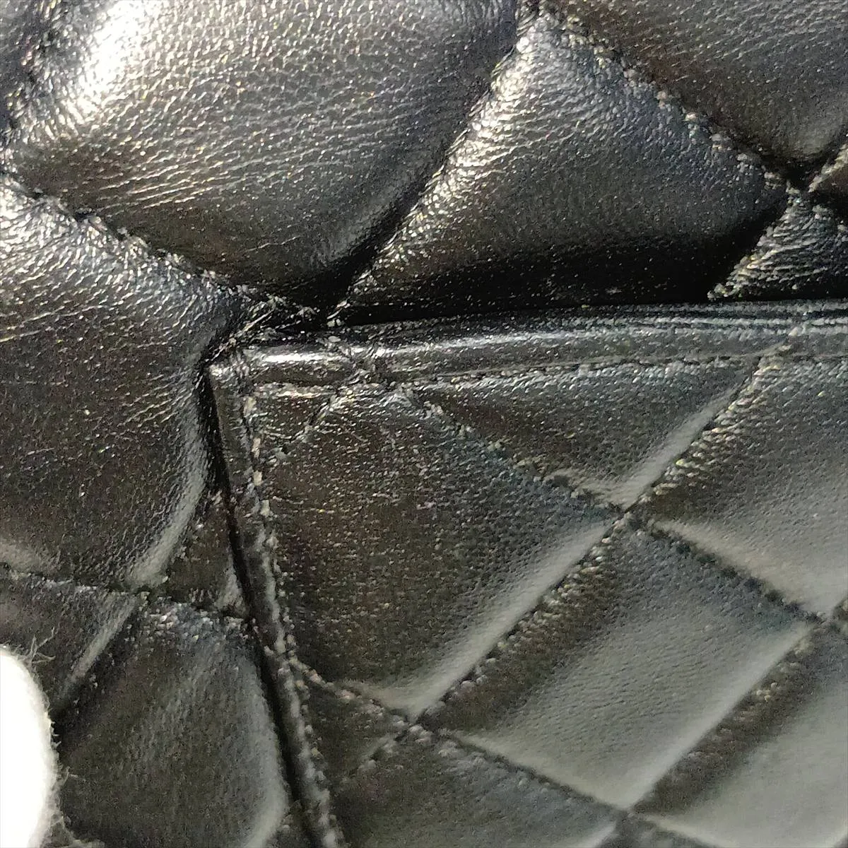 [Individually packaged] Chanel Matelassé Lambskin Single Flap Single Chain Bag, Black with Gold Hardware, J42G43L5, Random Plate — view 15