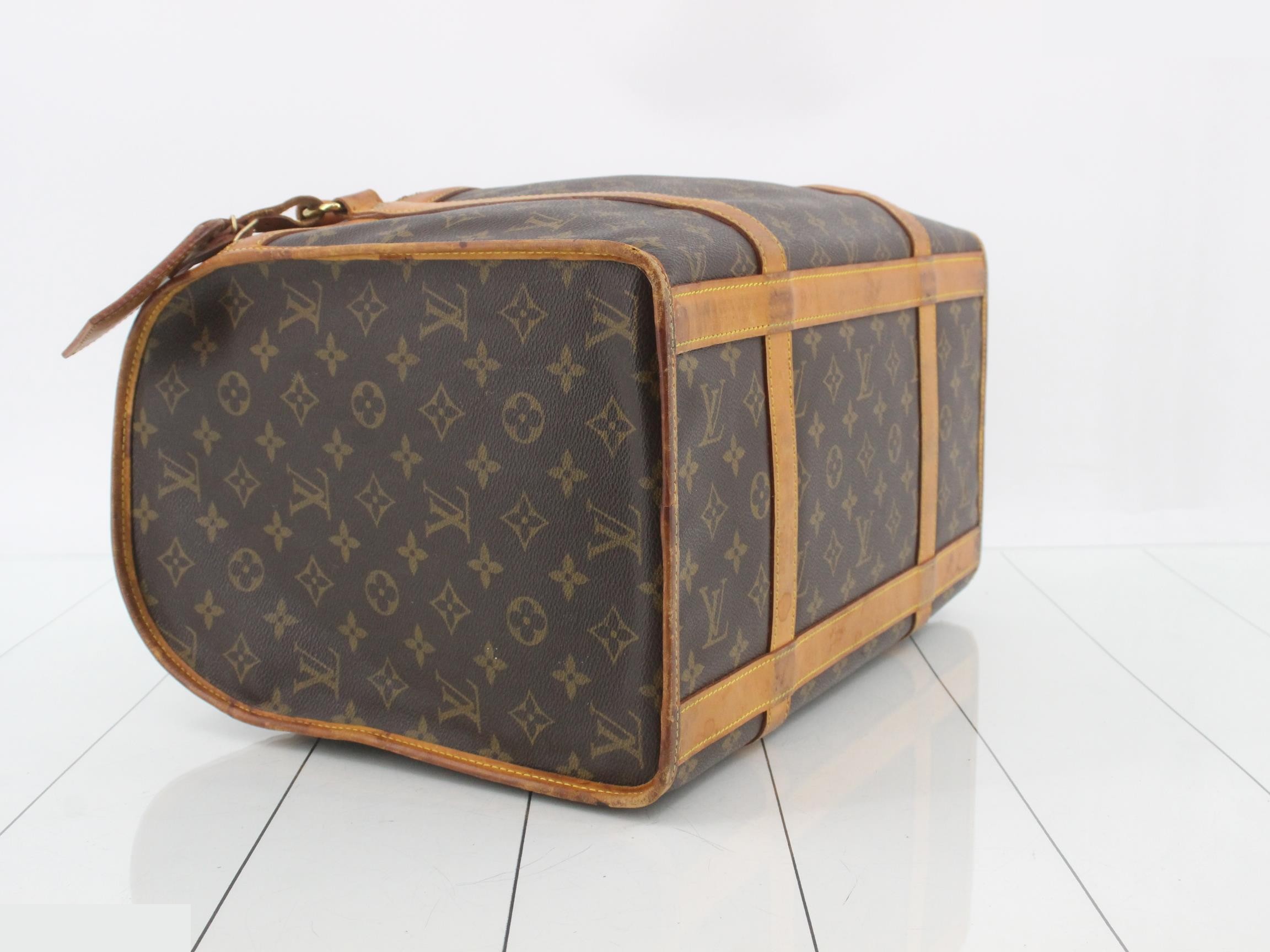 Monogram Saccheon 40 Carry Bag — view 5
