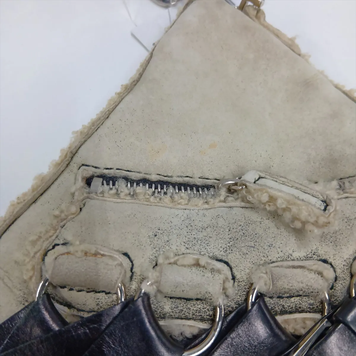 Corset Sheepskin x Nylon Handbag, Beige x Black, No Zipper Pull — view 14