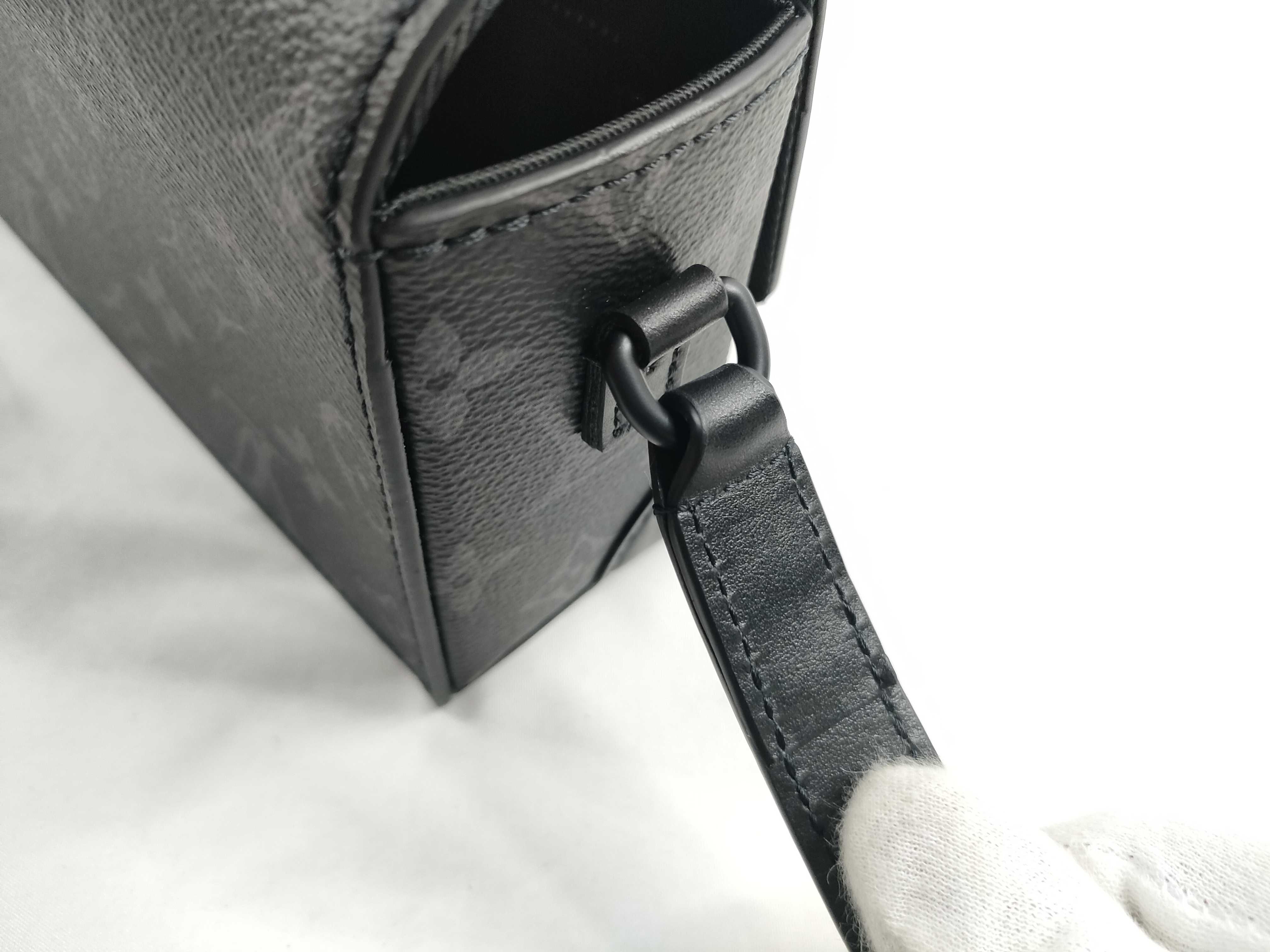 Monogram Eclipse Steamer Wearable Wallet M81783 with strap, shoulder bag — view 8