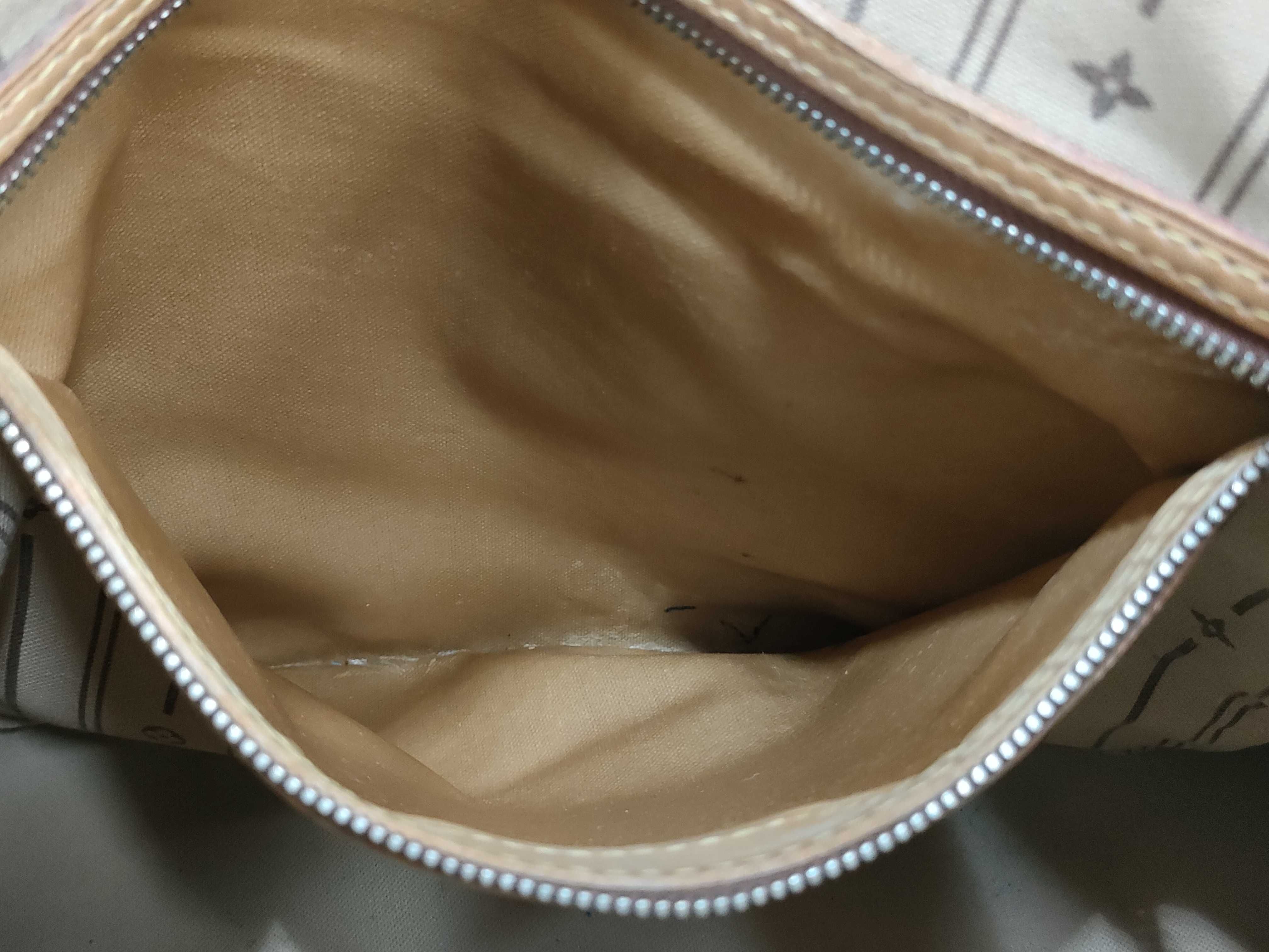 Monogram Neverfull MM Tote Bag — view 11
