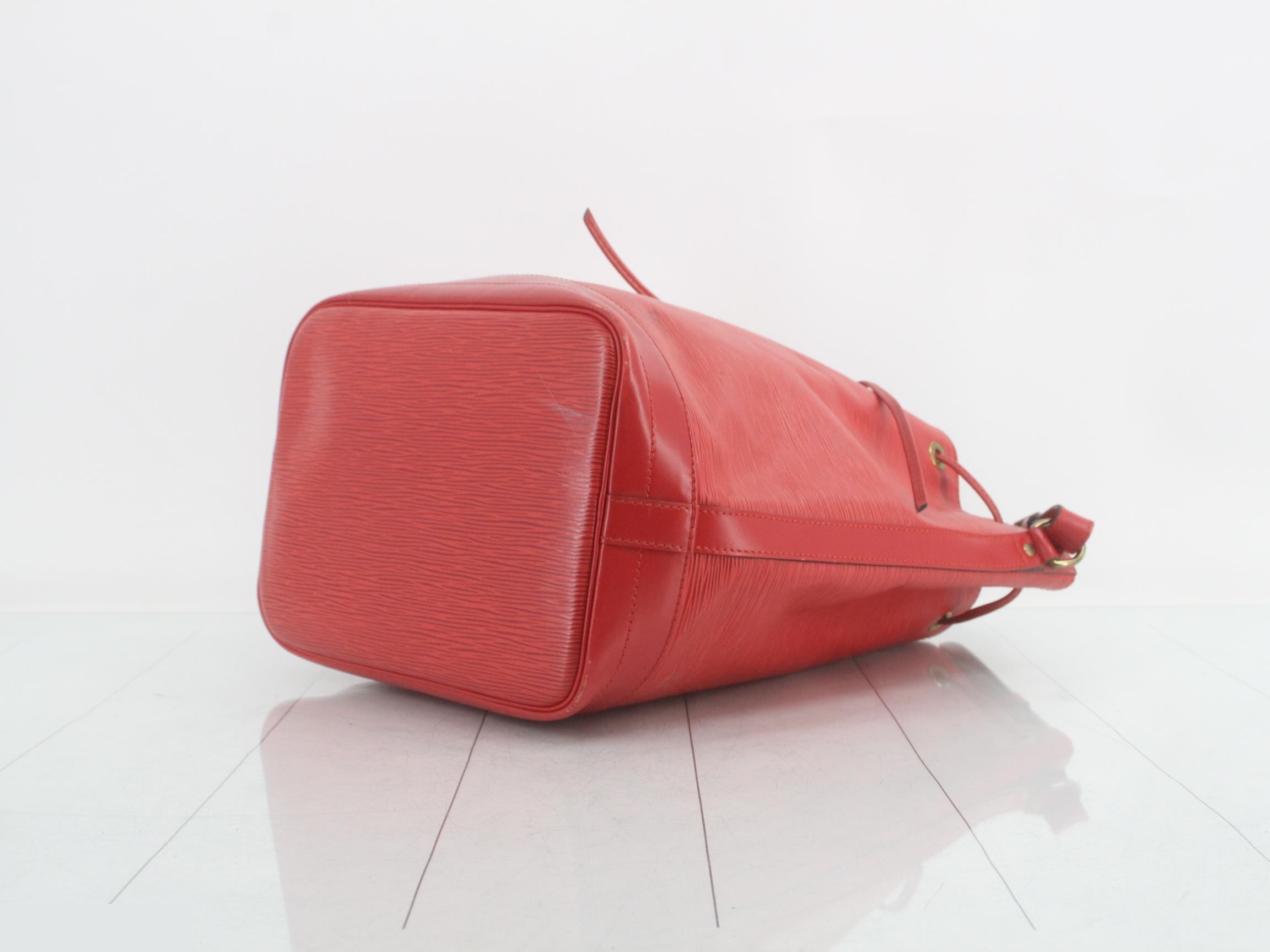 Noe Rouge — view 6