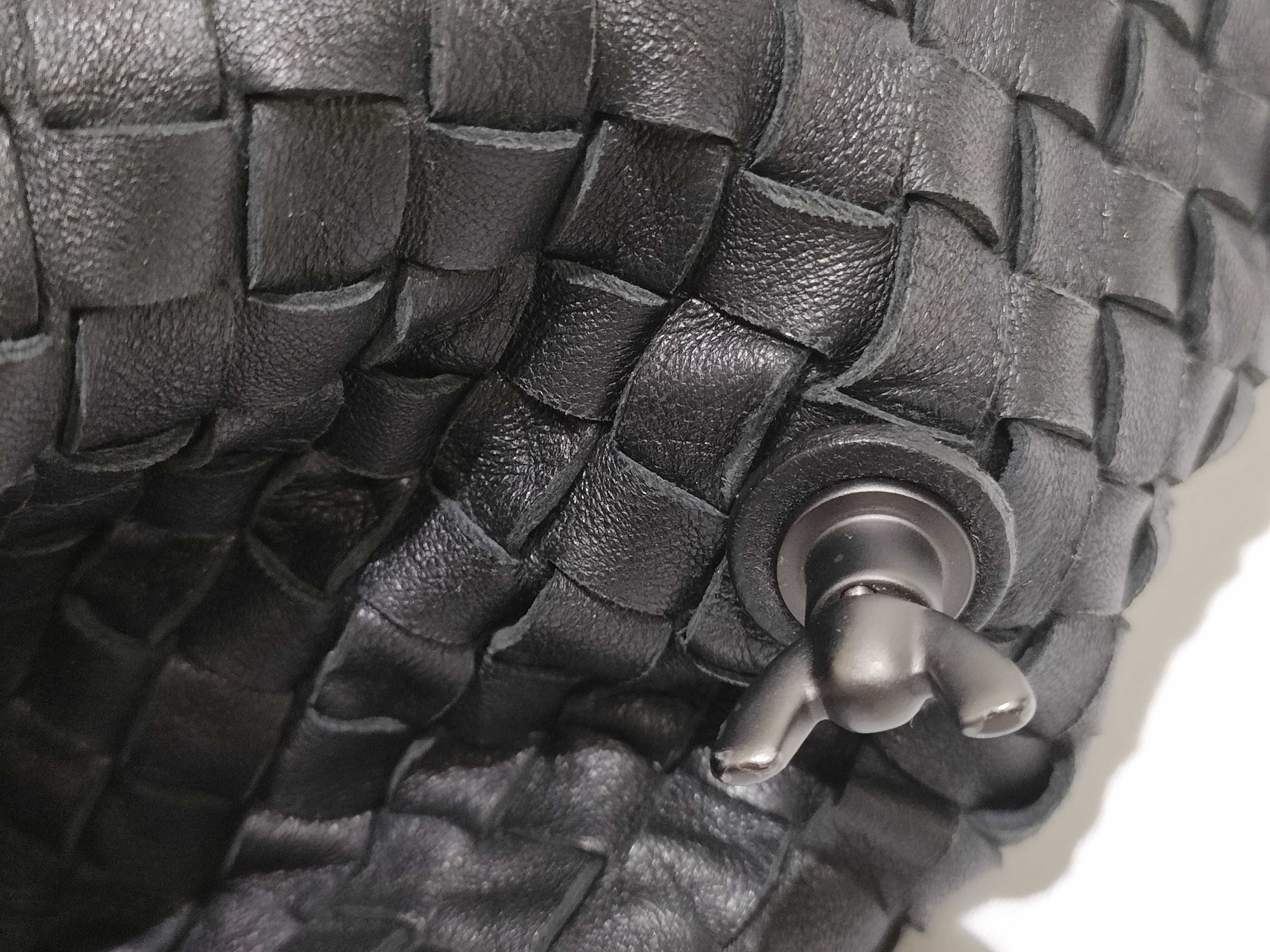 Intrecciato Large Convertible Leather 2-Way Handbag Black 193785 Tote Bag — view 14