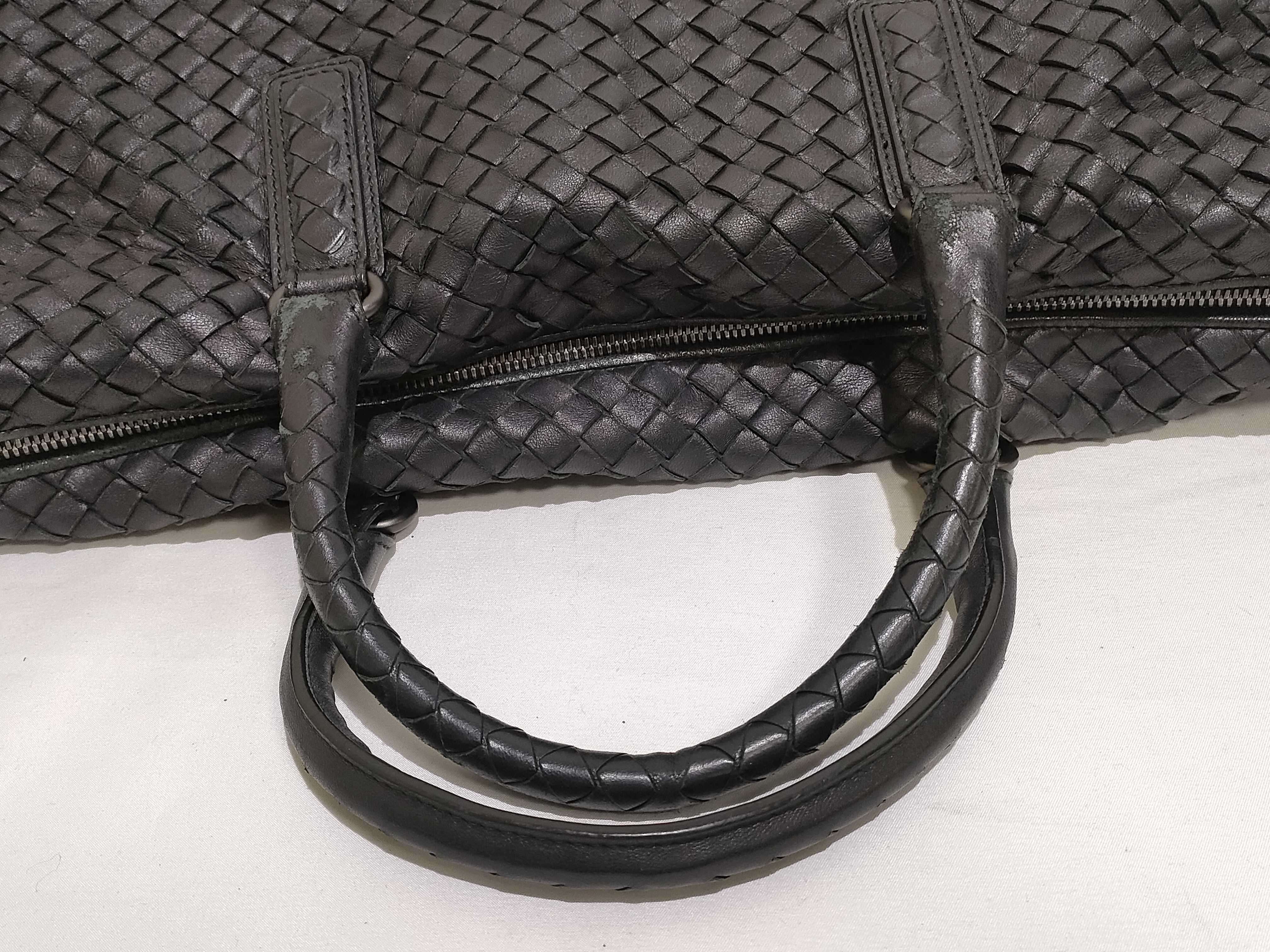 Intrecciato Large Convertible Leather 2-Way Handbag Black 193785 Tote Bag — view 3